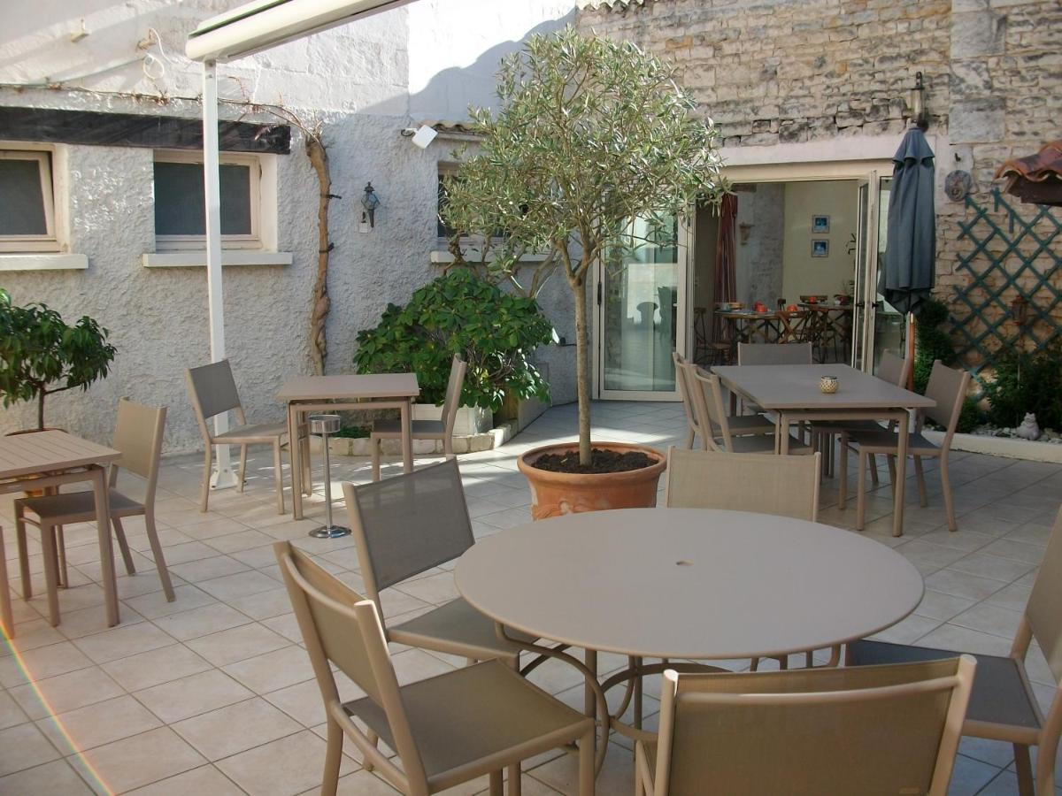 outdoor BBQ area