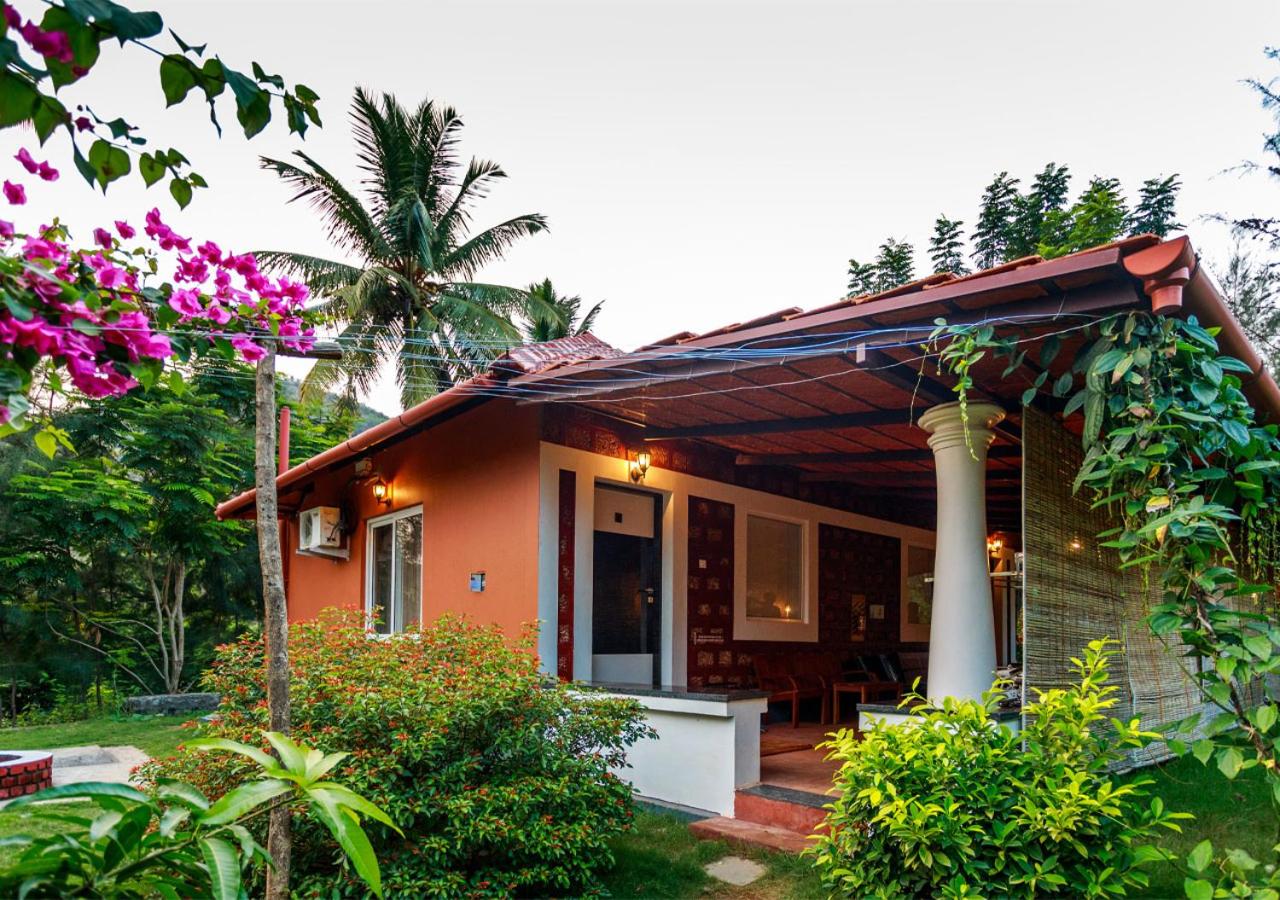 SR Jungle Resort