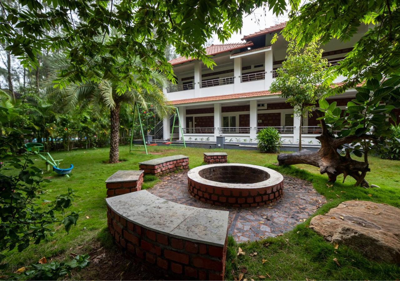 SR Jungle Resort