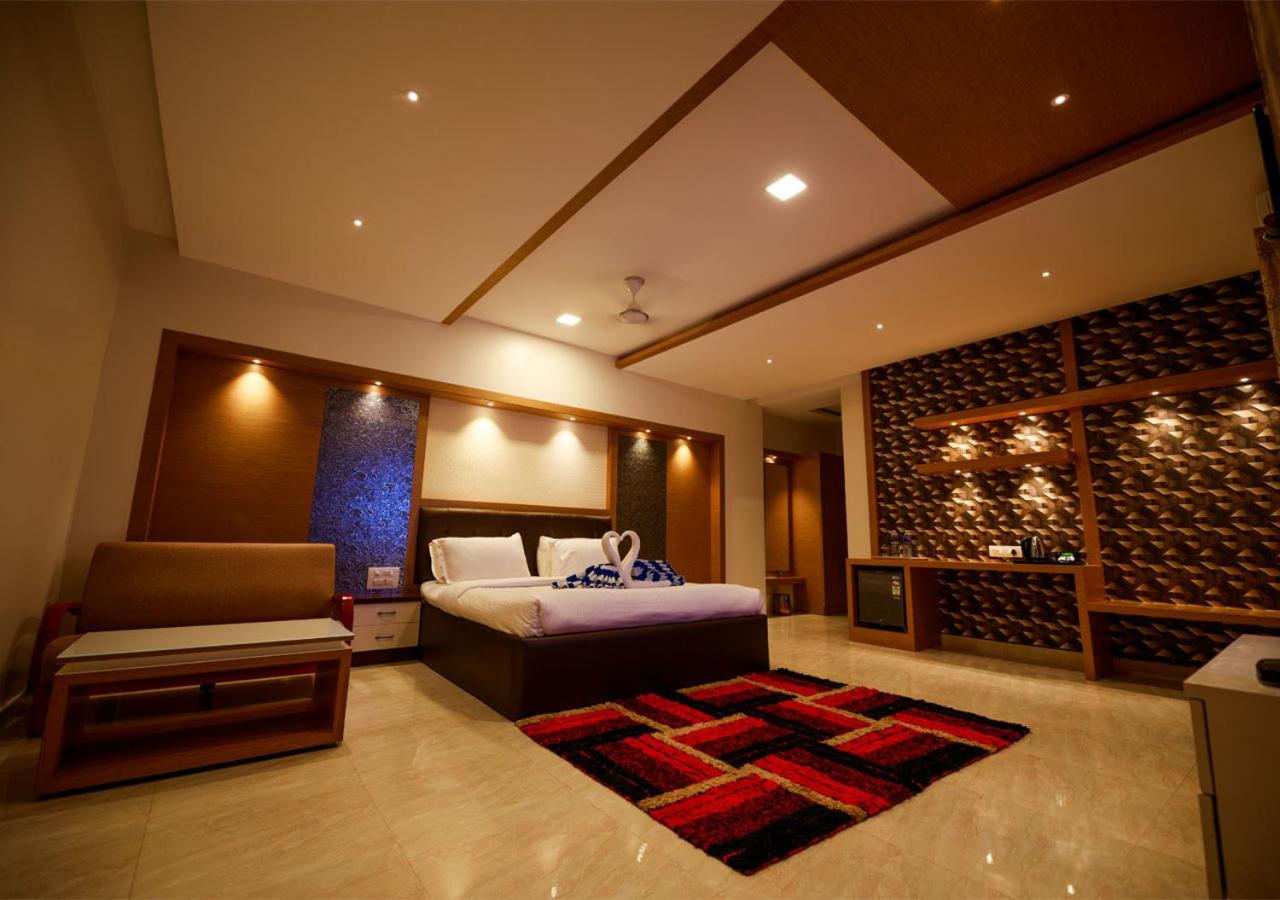 SR Jungle Resort