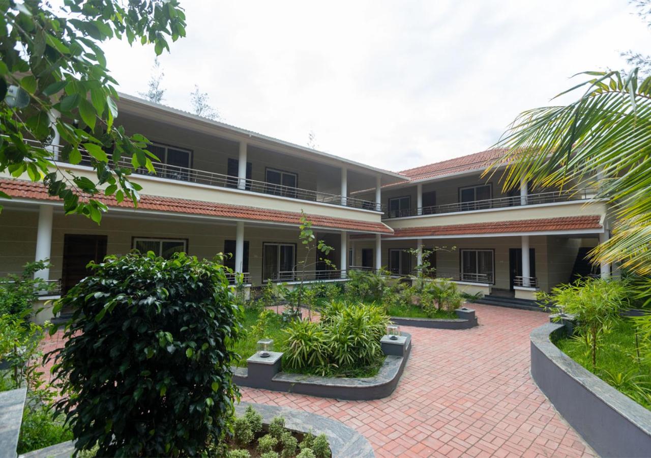 SR Jungle Resort