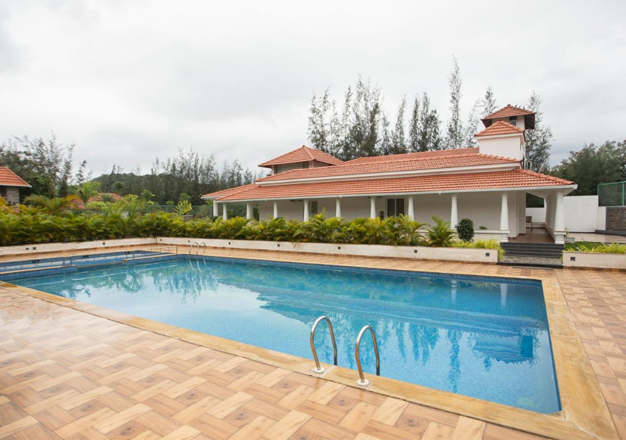 SR Jungle Resort