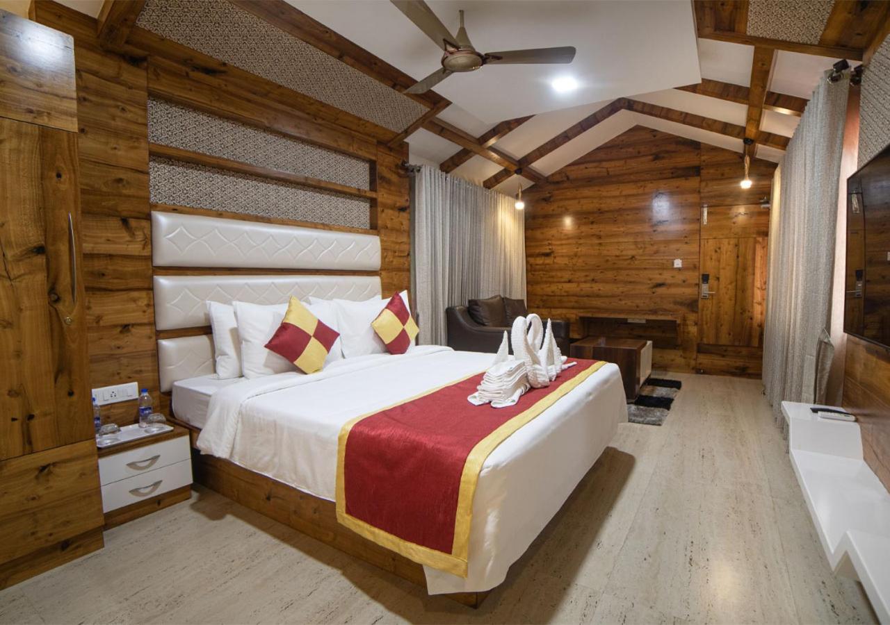 SR Jungle Resort