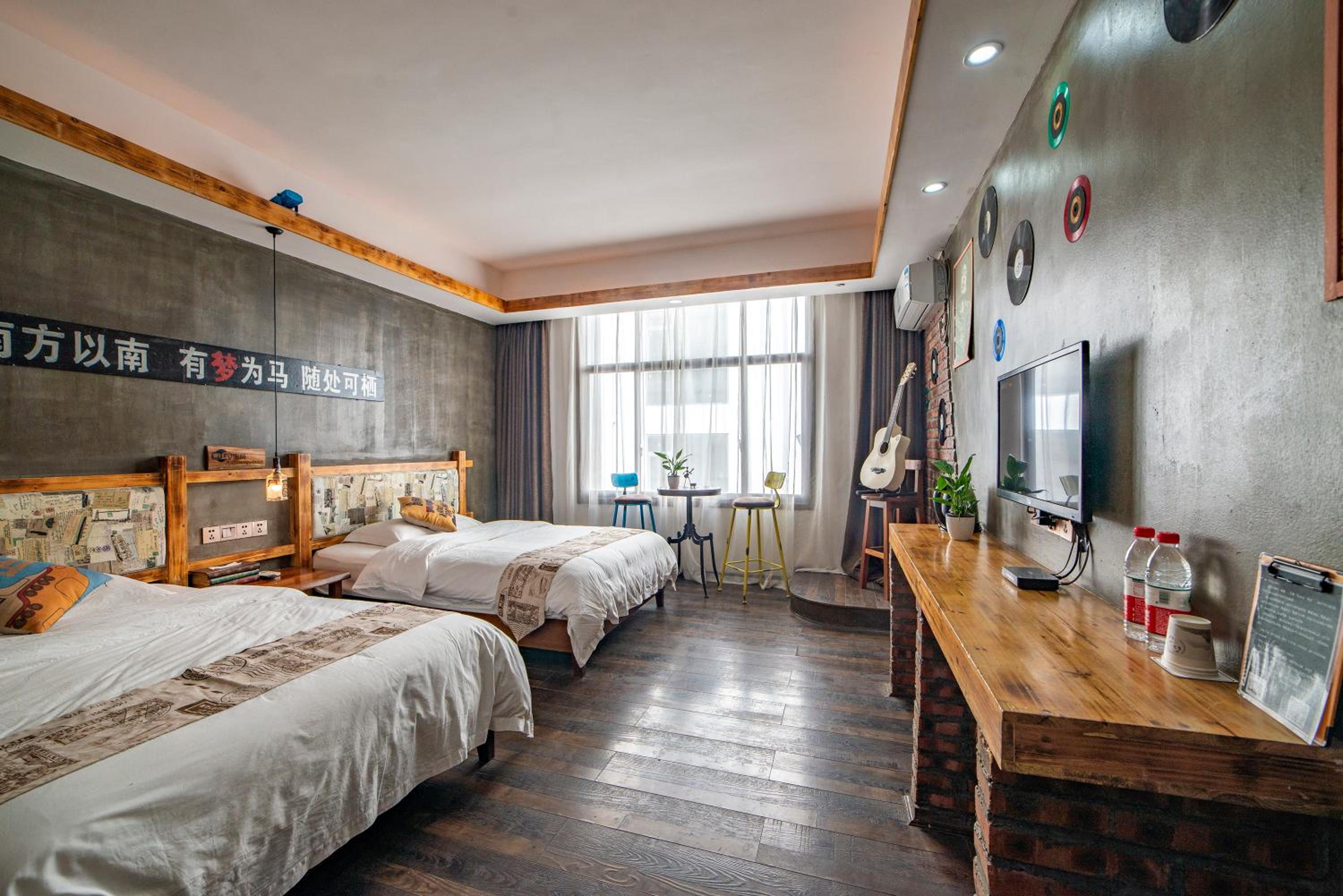 Zhangjiajie Highlights Guesthouse