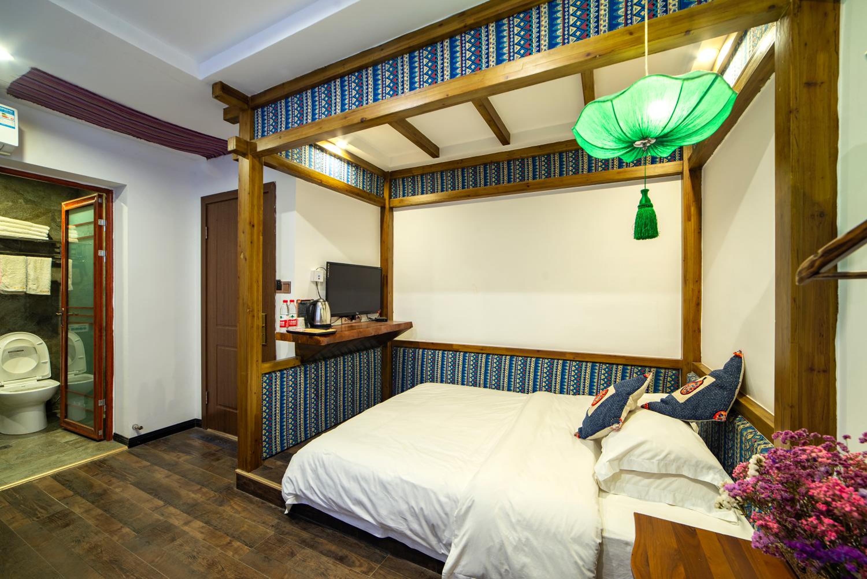Zhangjiajie Highlights Guesthouse
