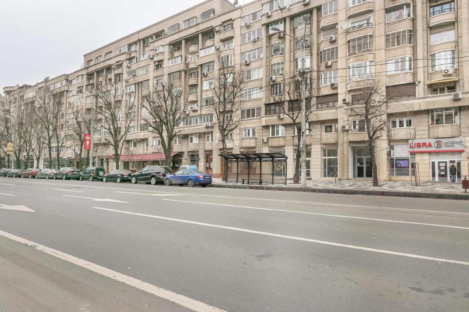 Inviting Studio on Decebal Boulevard in Bucharest