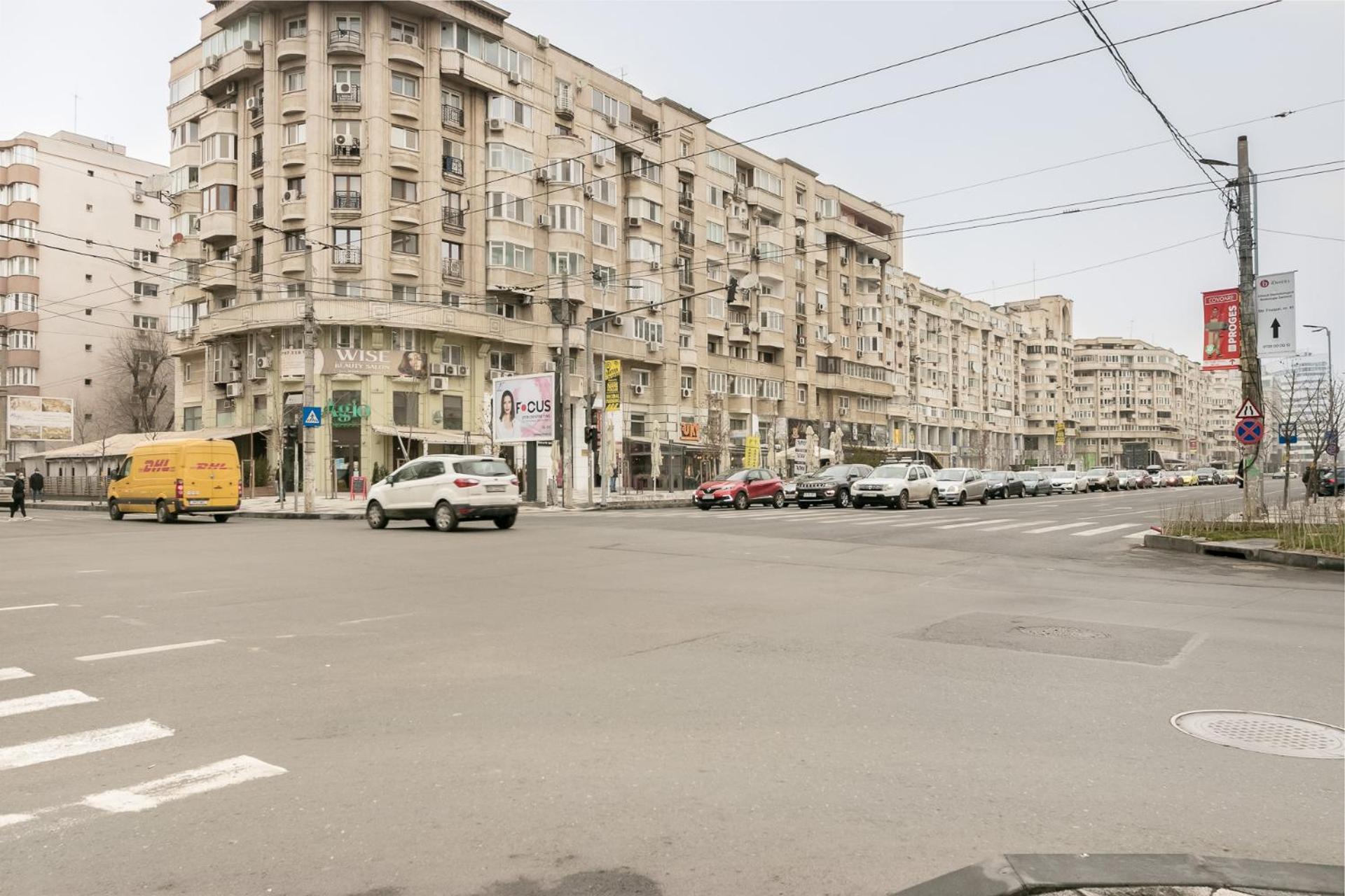 Inviting Studio on Decebal Boulevard in Bucharest
