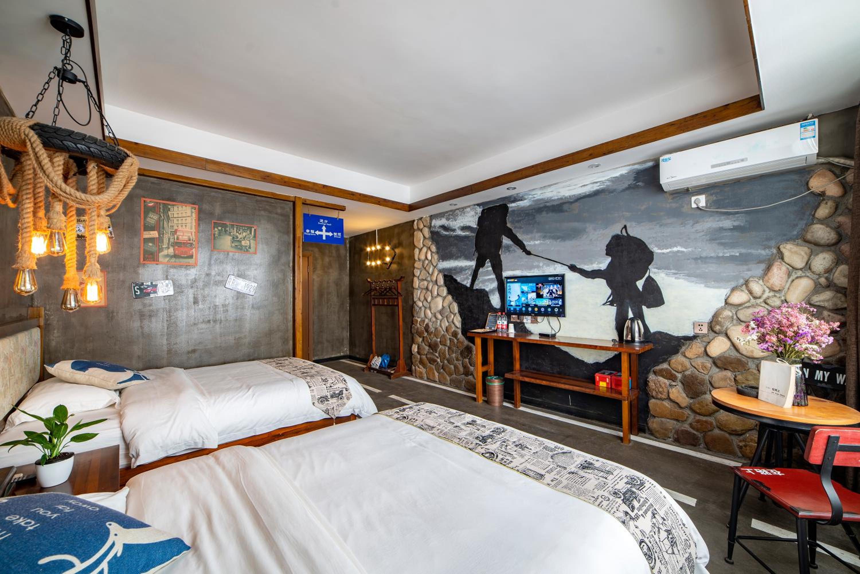 Zhangjiajie Highlights Guesthouse
