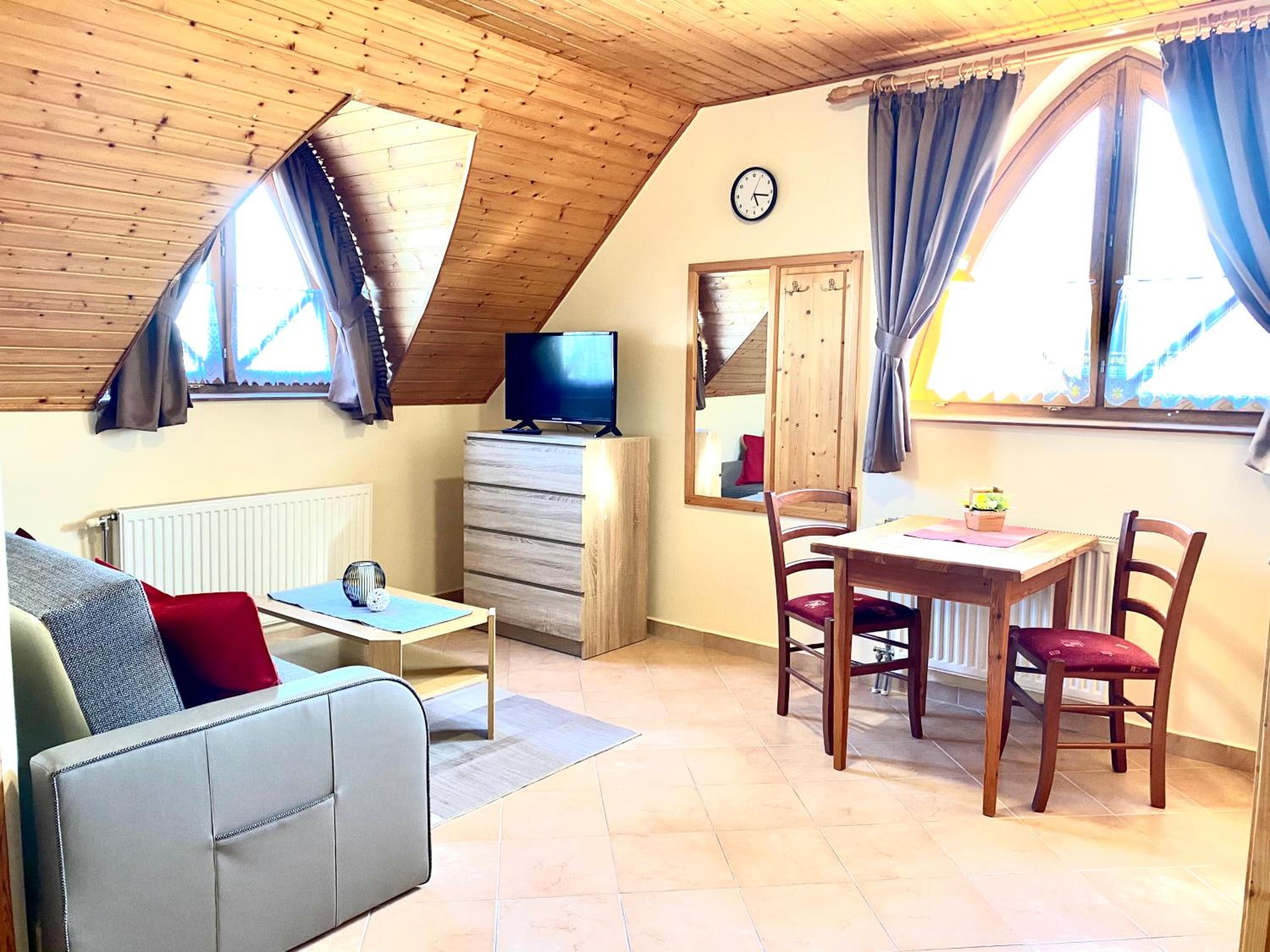 KATALIN APP. ZALAGYÖNGYE view 5