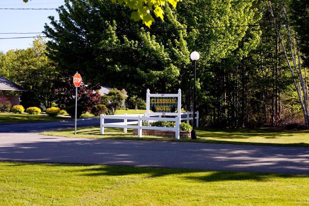 Clansman Motel