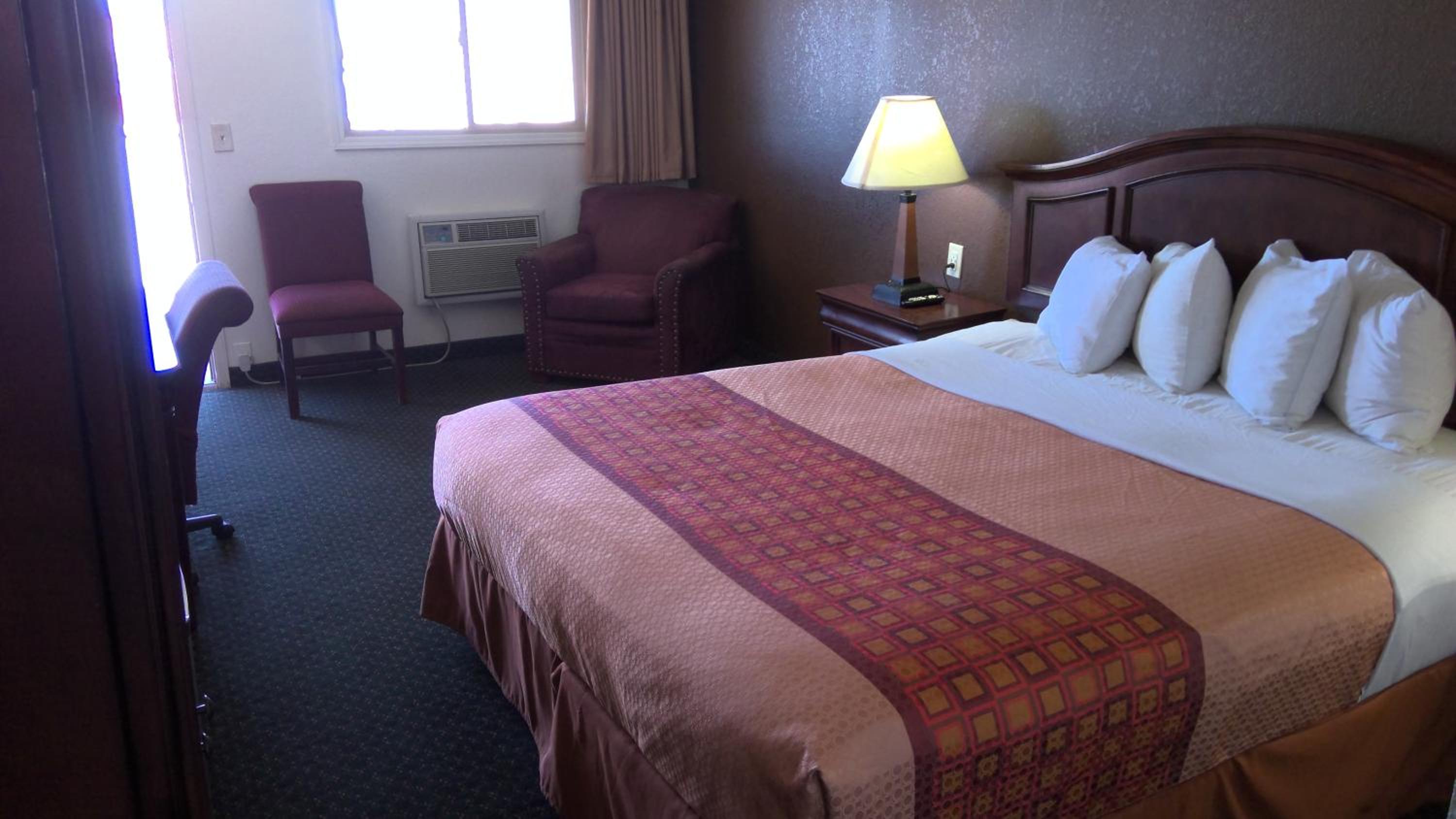 Montrose Vacations - 1st Interstate Inn Montrose - Property Image 4