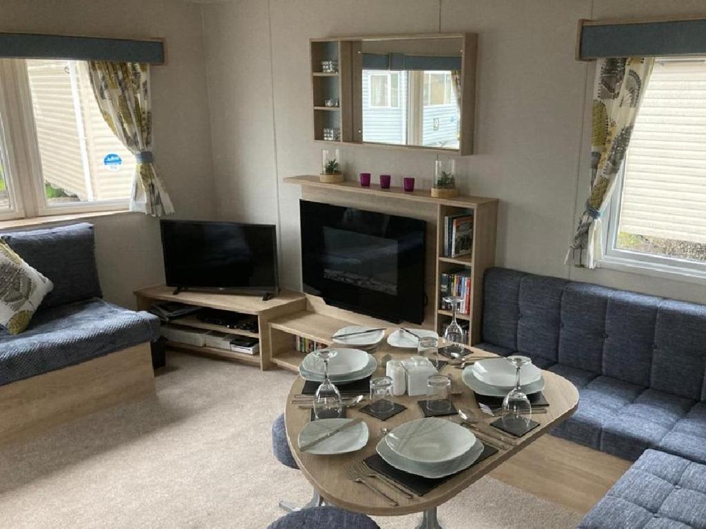 Blackpool Static Caravan Marton Mere view 2
