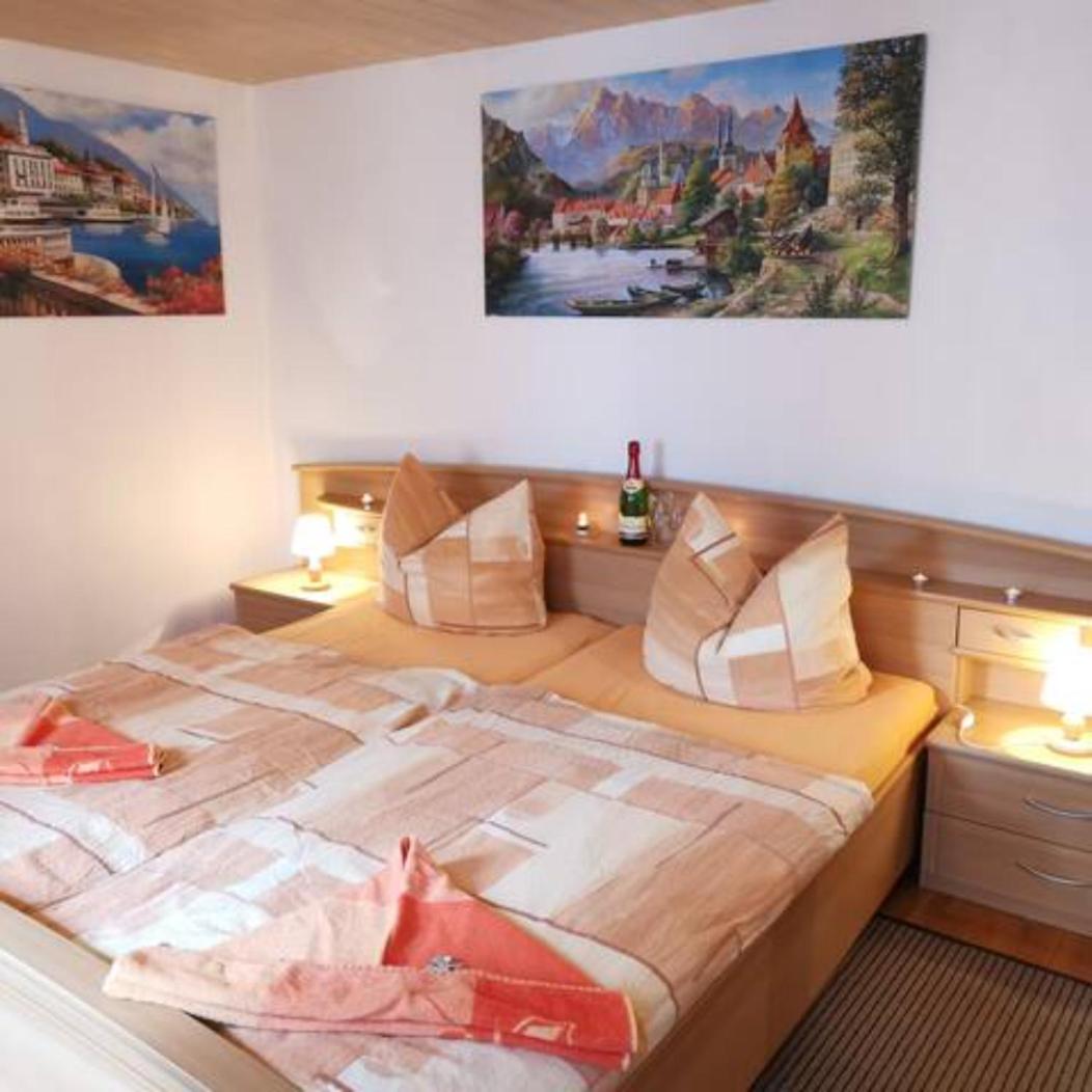 Schöne geräumige Ferienwohnung am Park view 3