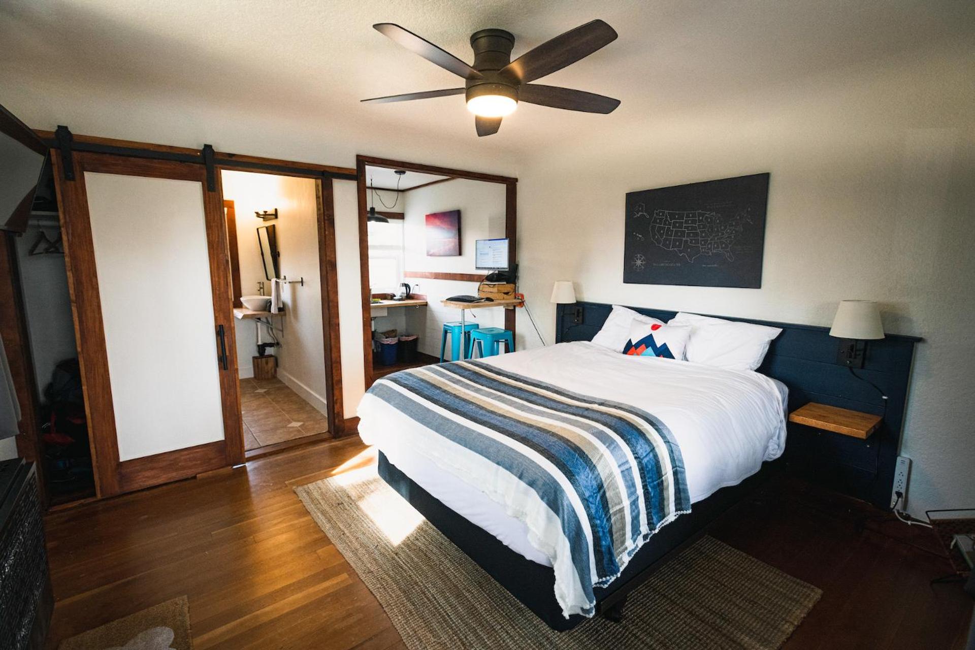 hotel room