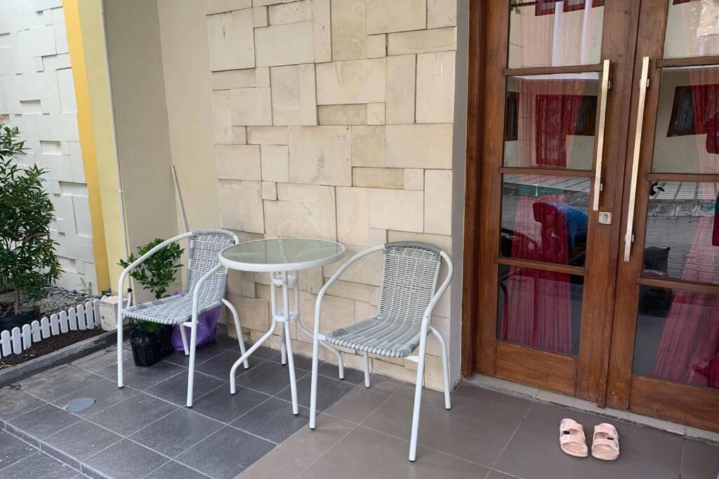 Awana Dream Whole Villa, 4bedroom 10pax , 5min to Alun Alun, Kraton, Malioboro bdc view 2