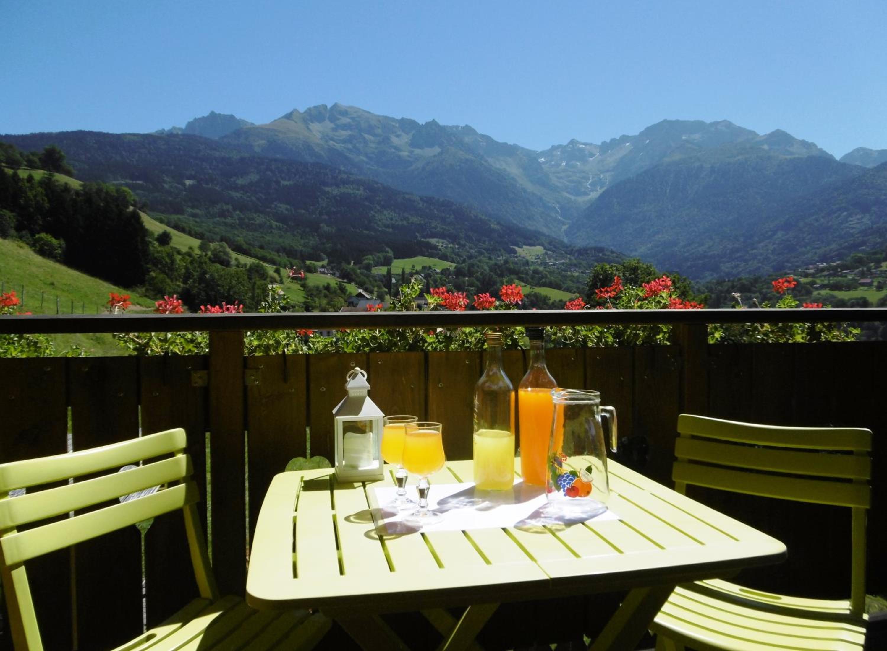 Gite Au Coeur Du Chalet en Belledonne vers Prapoutel Les 7 Laux view 3
