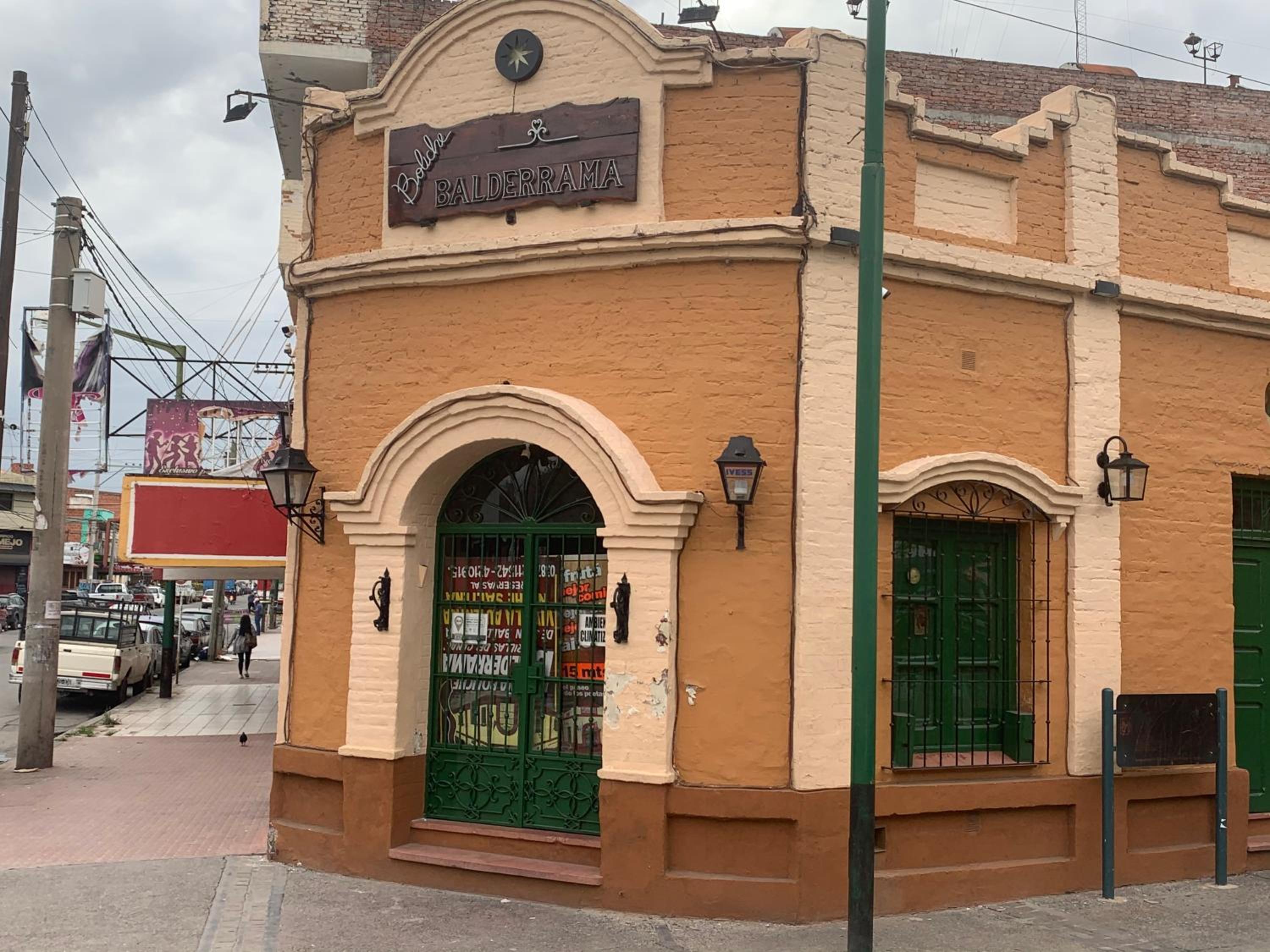 Paseo de los Poetas Esteco 260