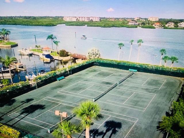 Harbor Towers Yacht and Racquet Club on Siesta Key view 4