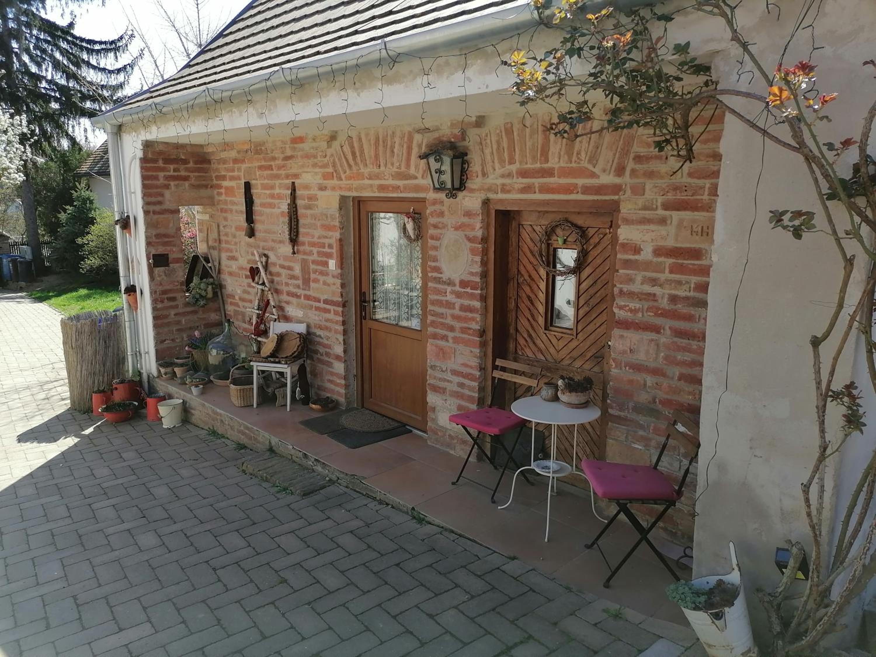 Photo 19