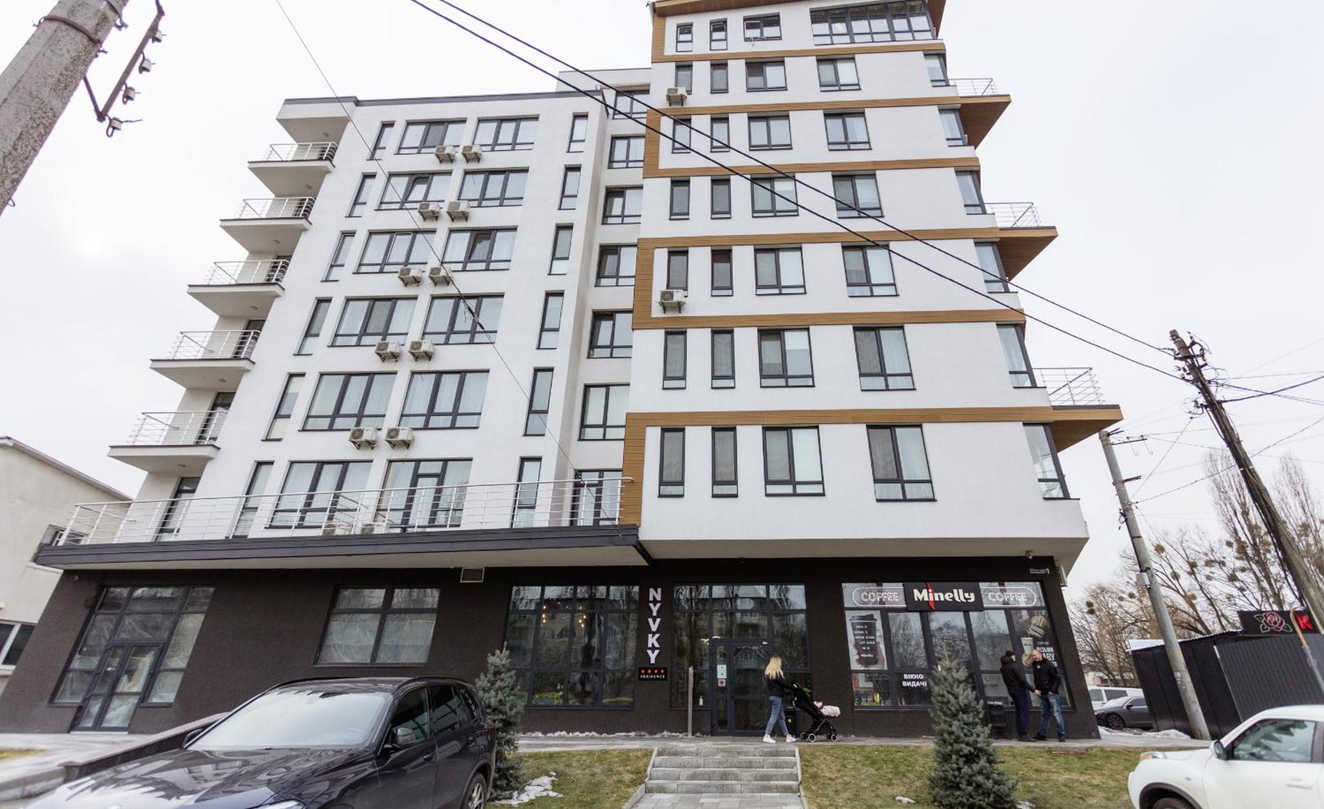Nyvky Like Home - Studio - apt 21 view 5