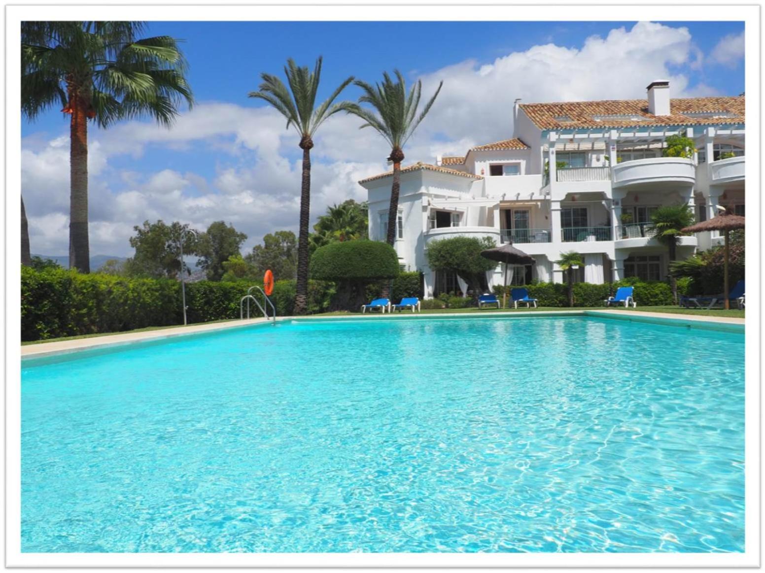 Marbella Holiday & Golf Garden Apartment photo 1
