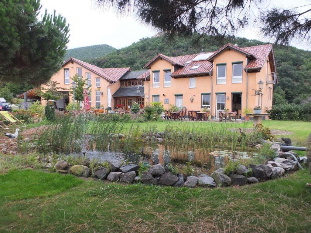 Weinhaus Paradies