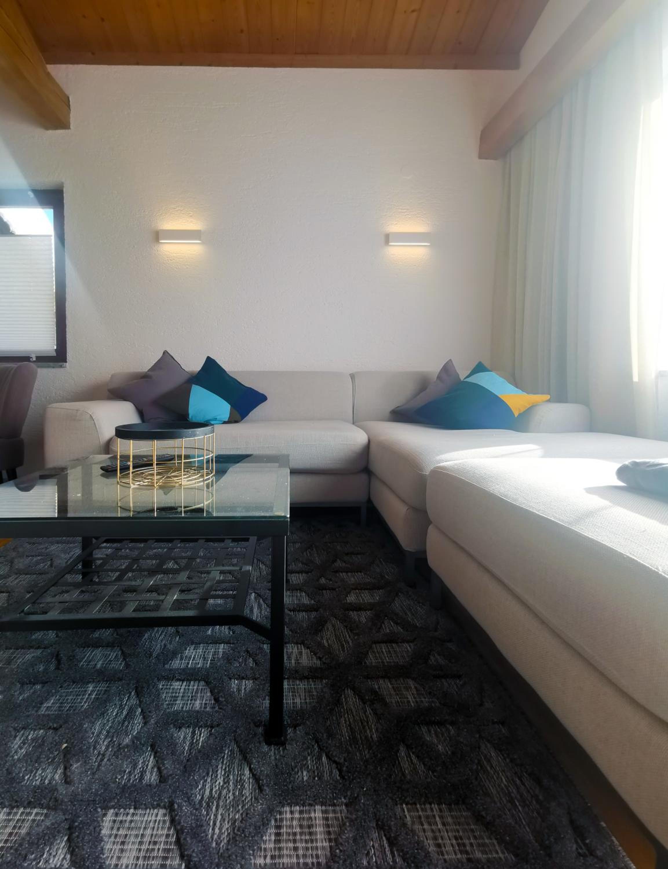 The Seefeld Retreat - Central Family Friendly Chalet - Mountain Views