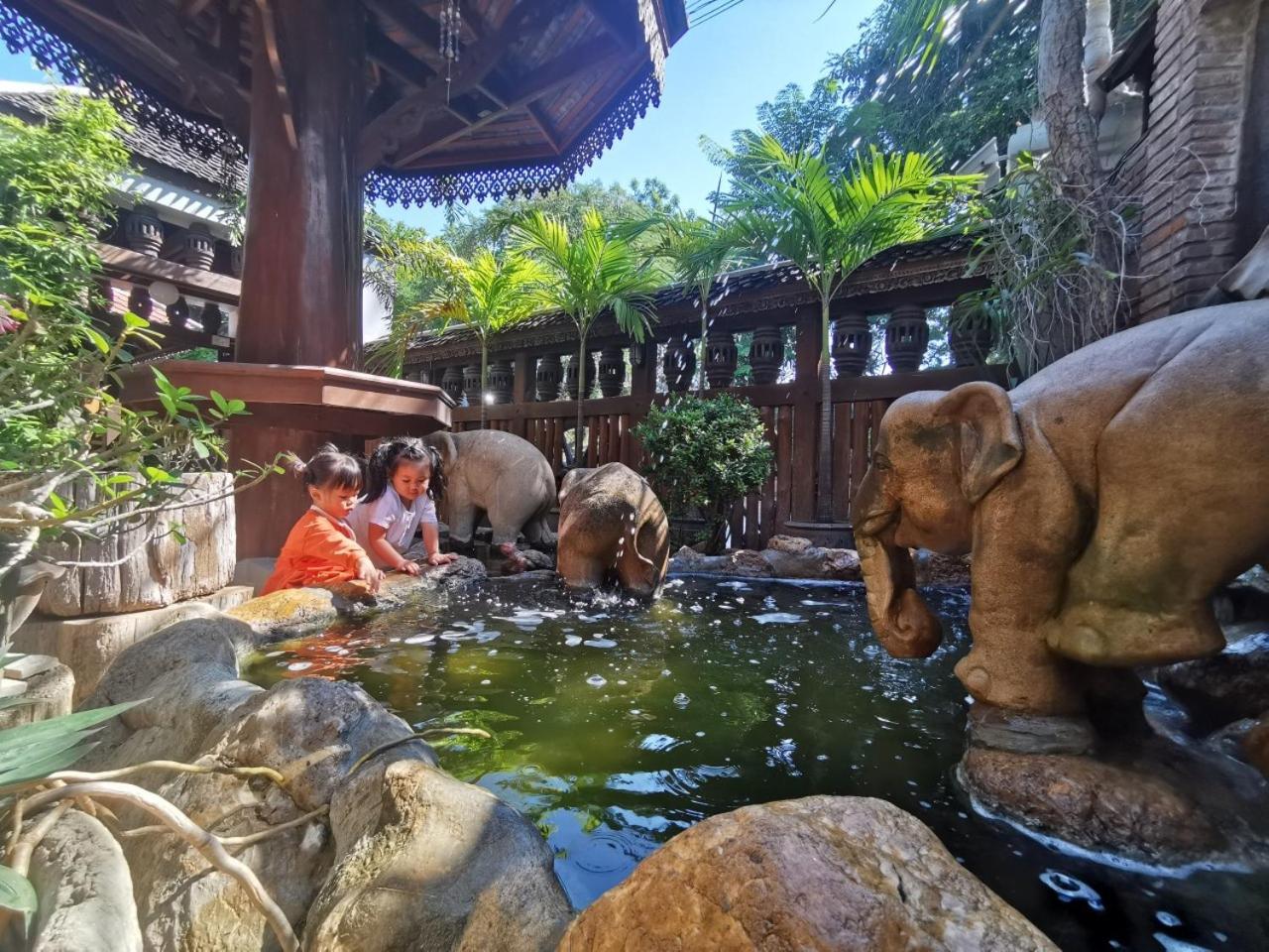 Baanthep Antique Homestay