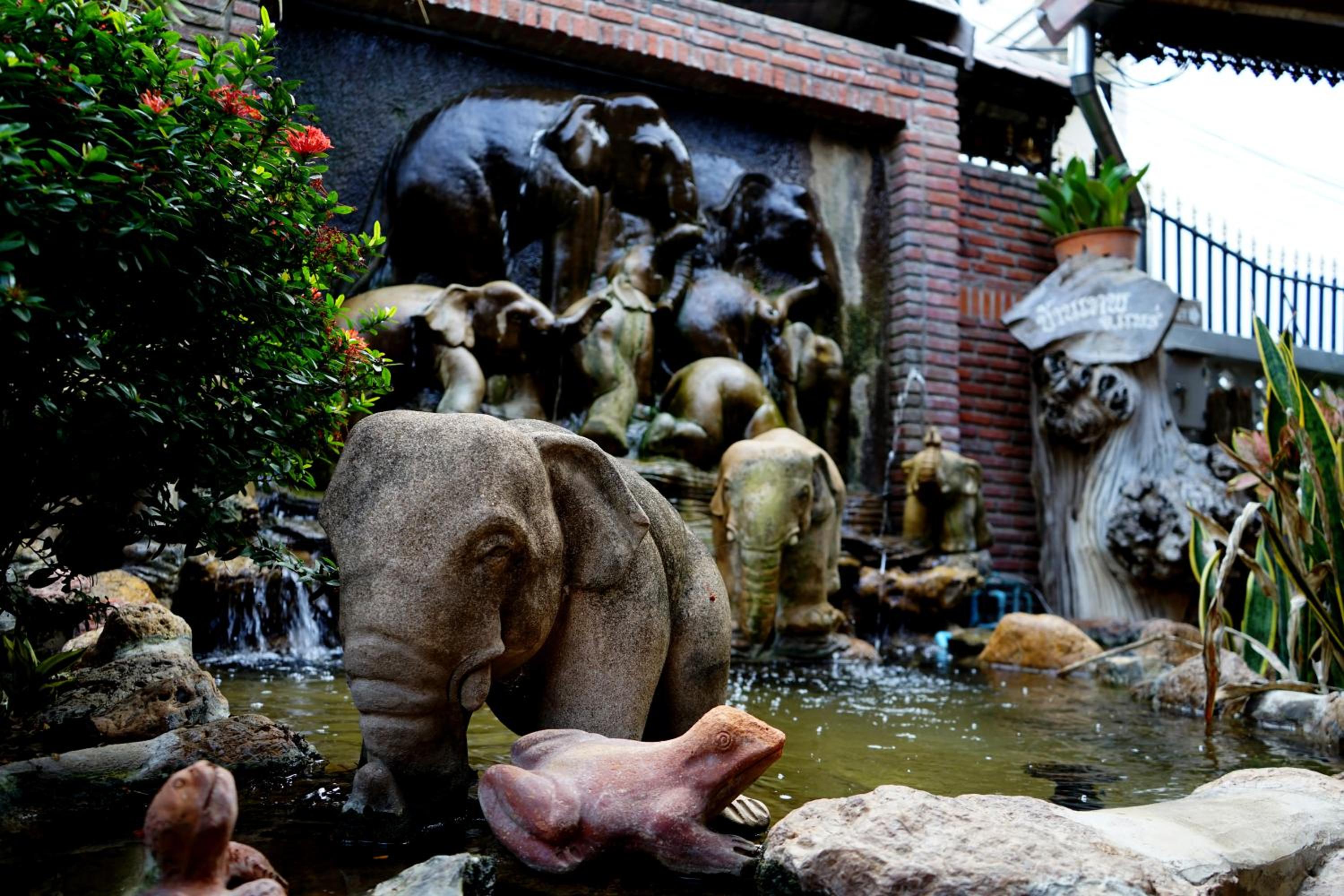 Baanthep Antique Homestay