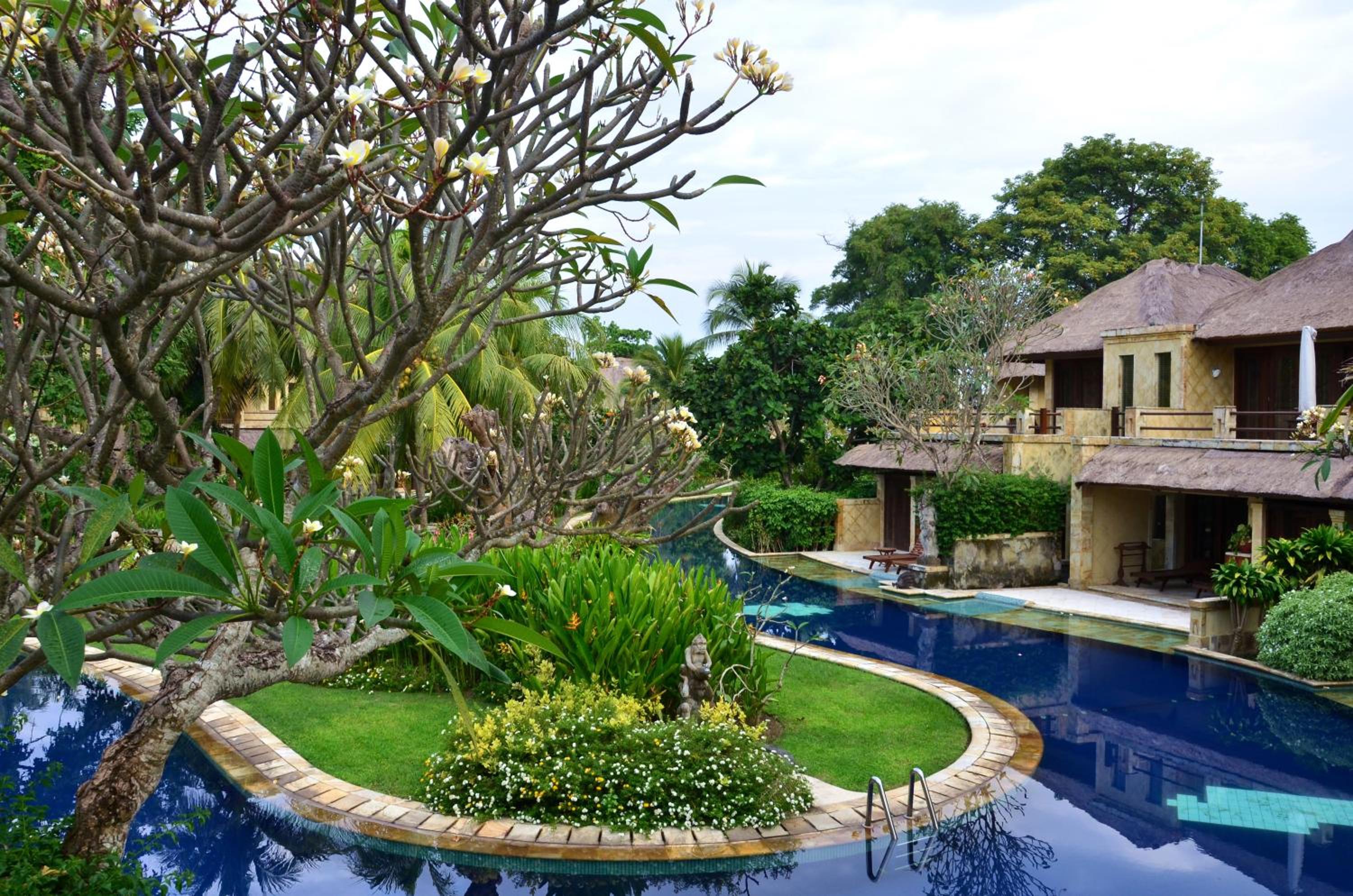 Pool Villa Merumatta Senggigi - Image 2