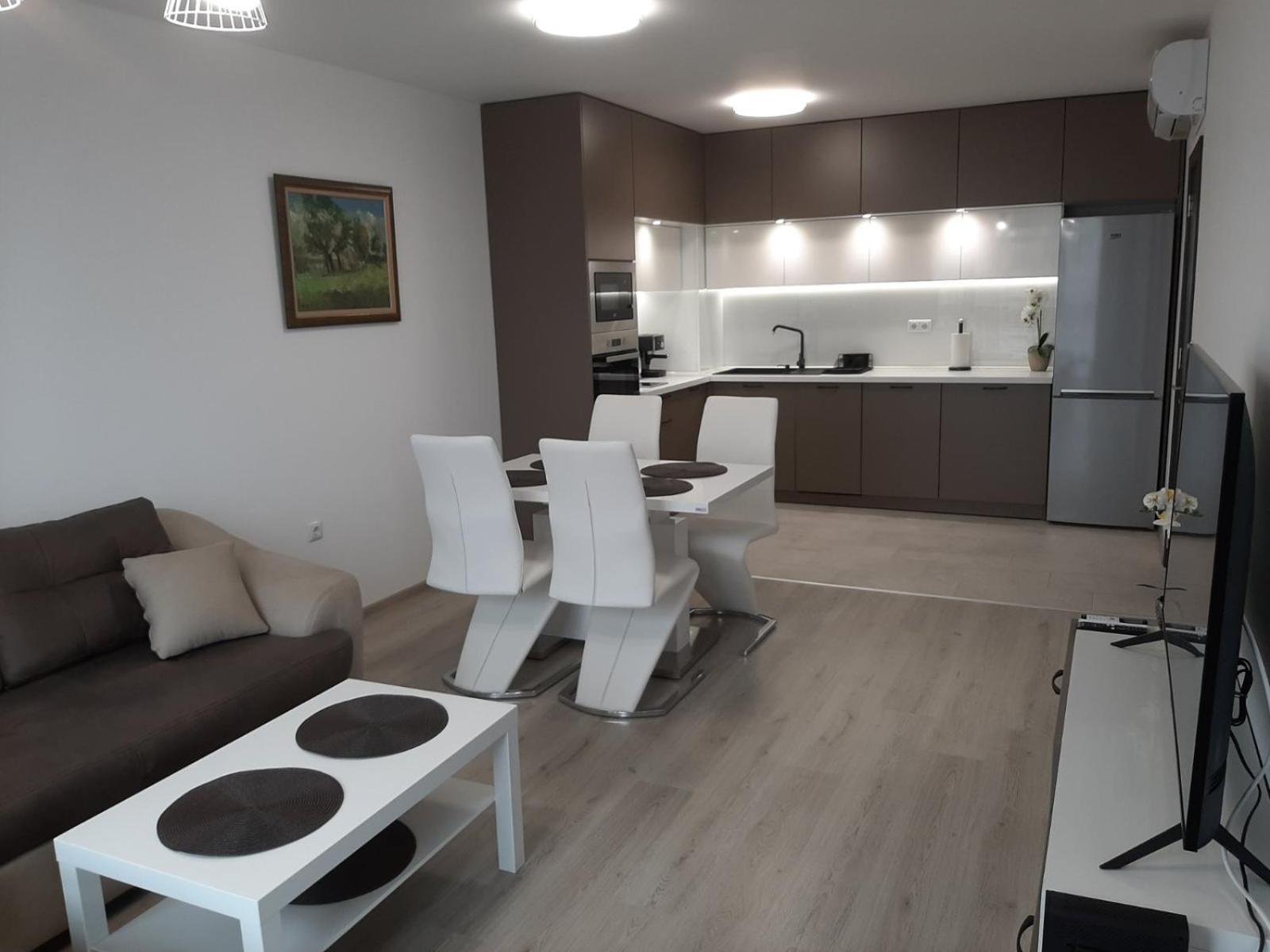 Апартамент Deluxe 3 view 2