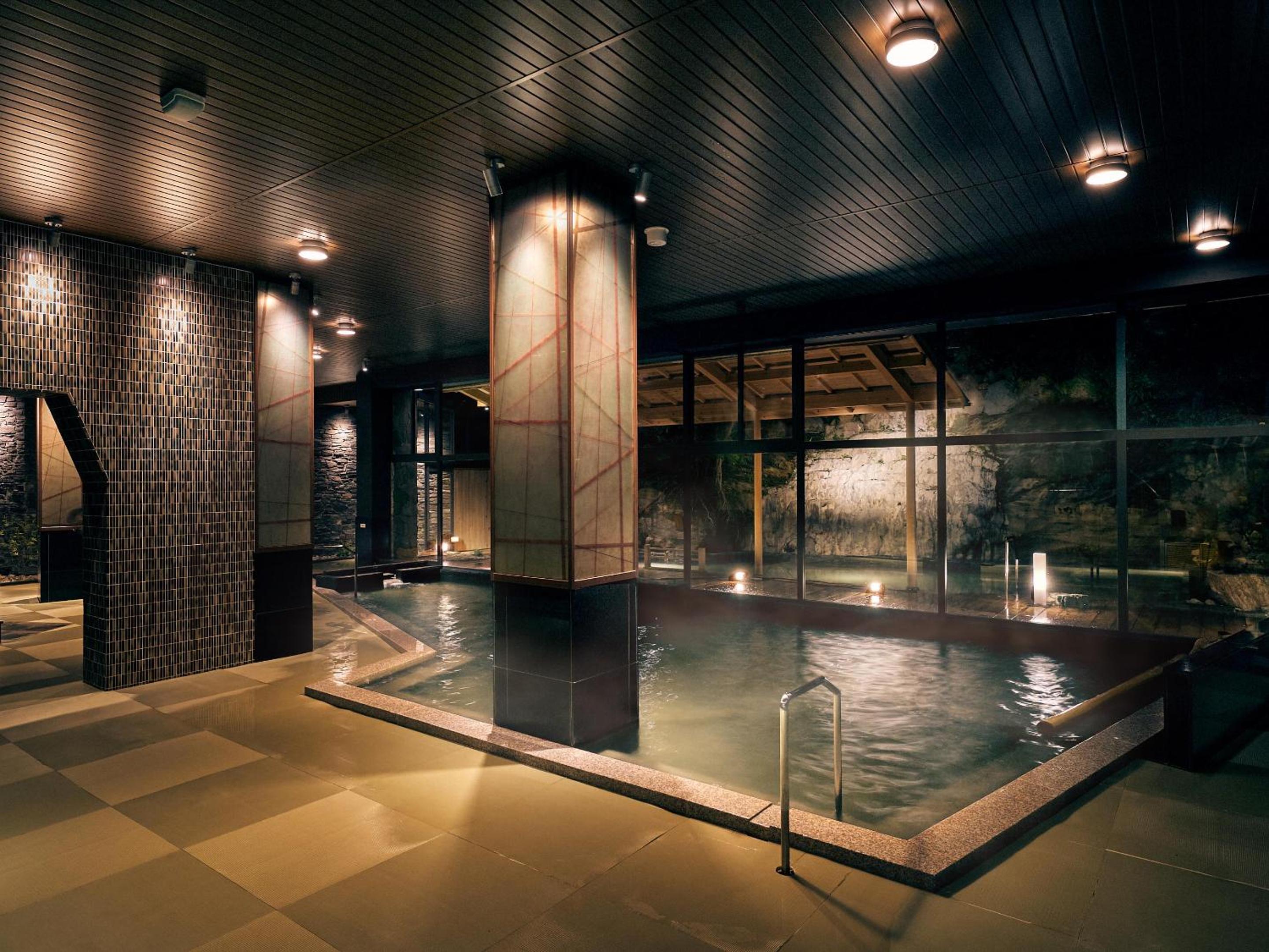 Ooedo Onsen Monogatari Premium Shirahama Gyoen