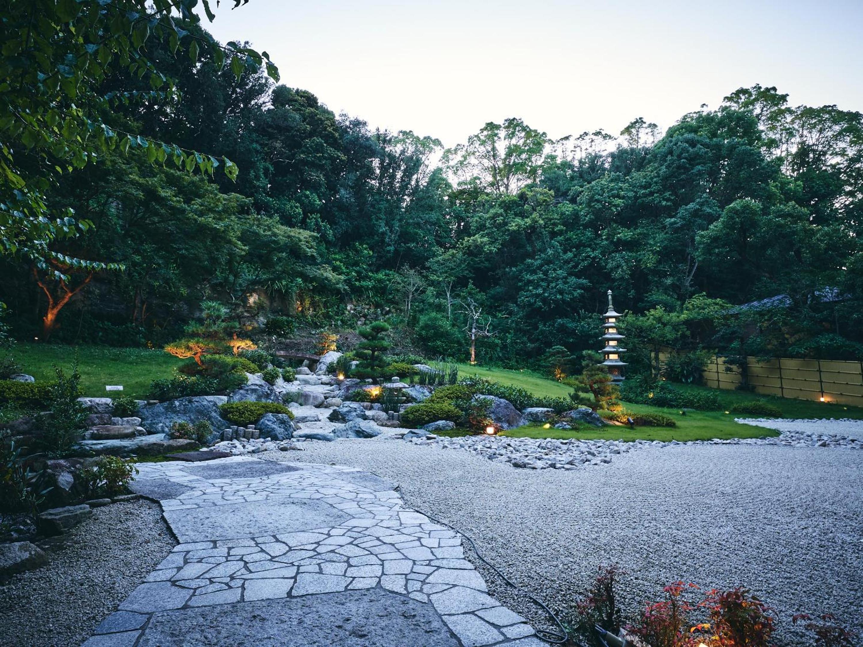 Ooedo Onsen Monogatari Premium Shirahama Gyoen
