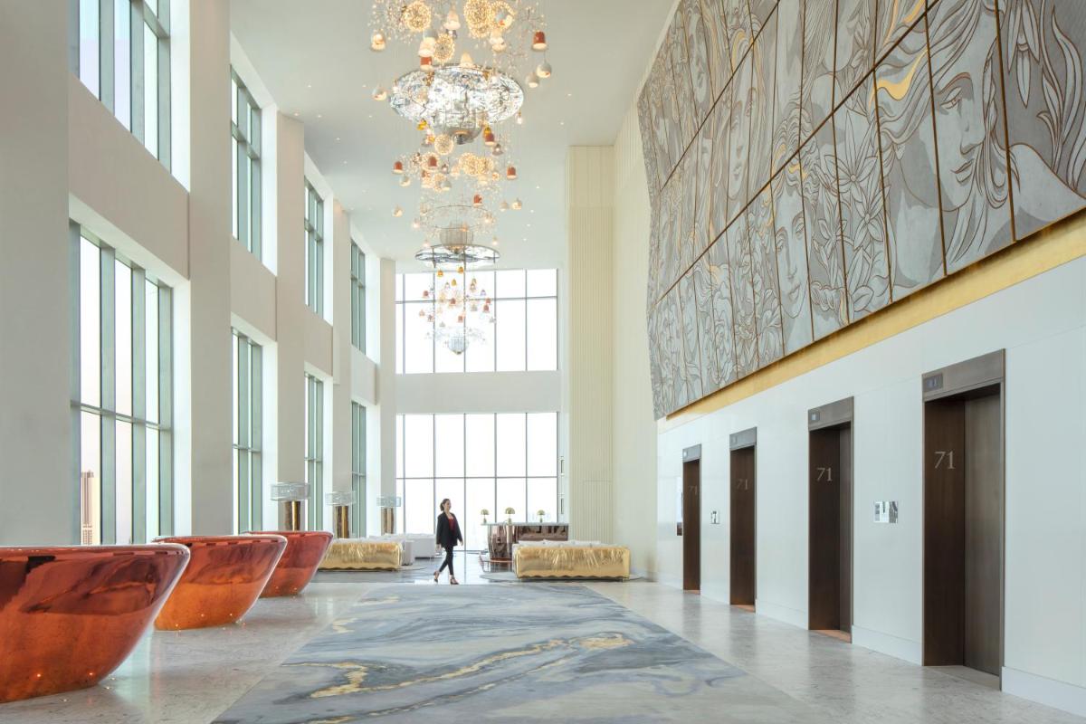SLS Dubai Hotel & Residences 1
