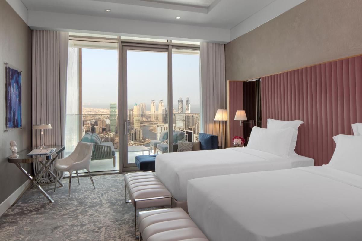 SLS Dubai Hotel & Residences 12