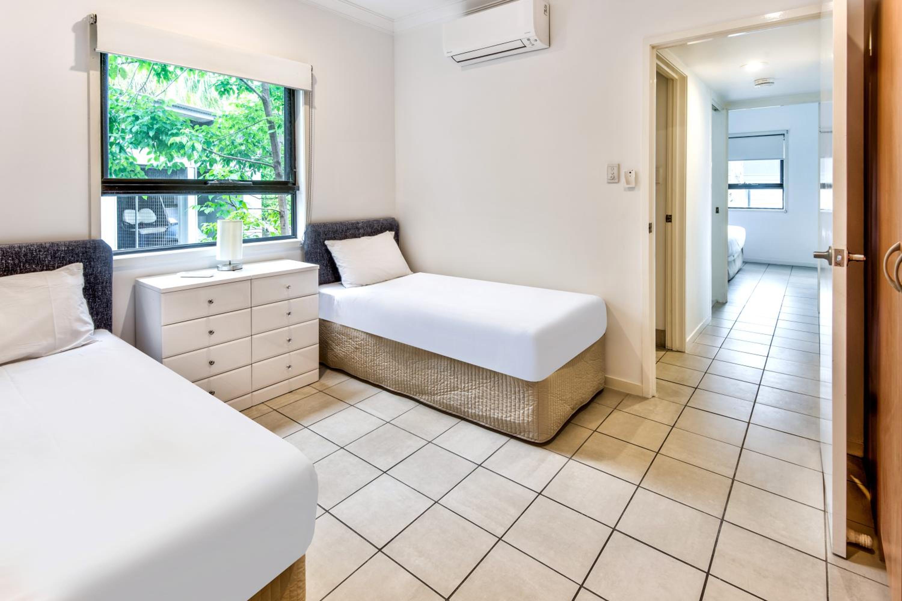 Oasis Apartments on Hamilton Island by HIHA