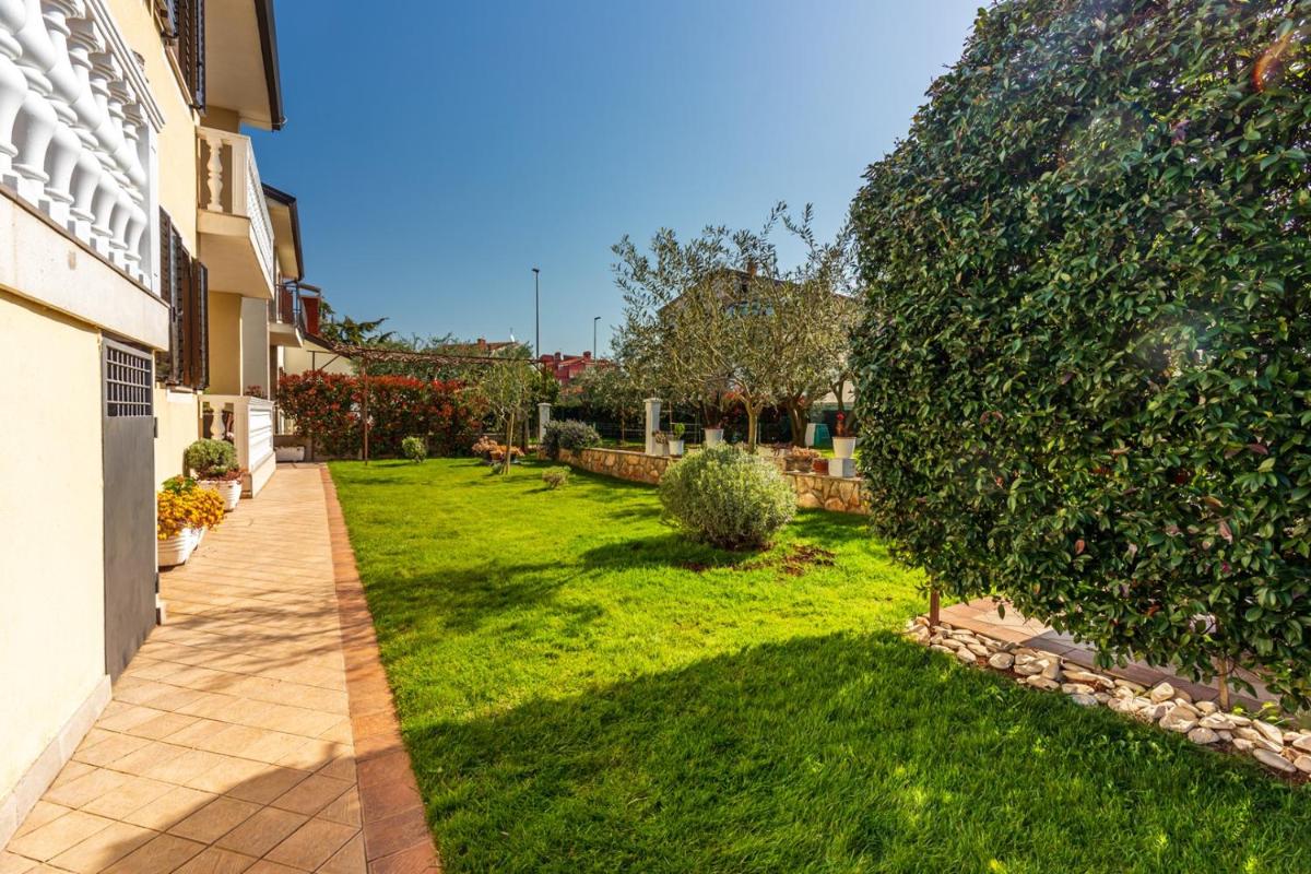 Apartments Franelić view 5