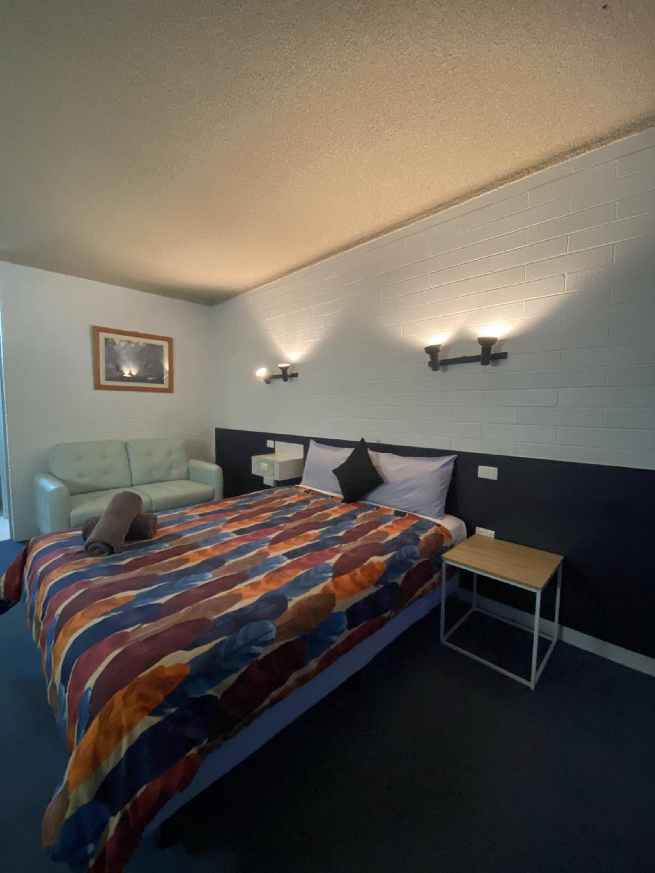 Capri Motel