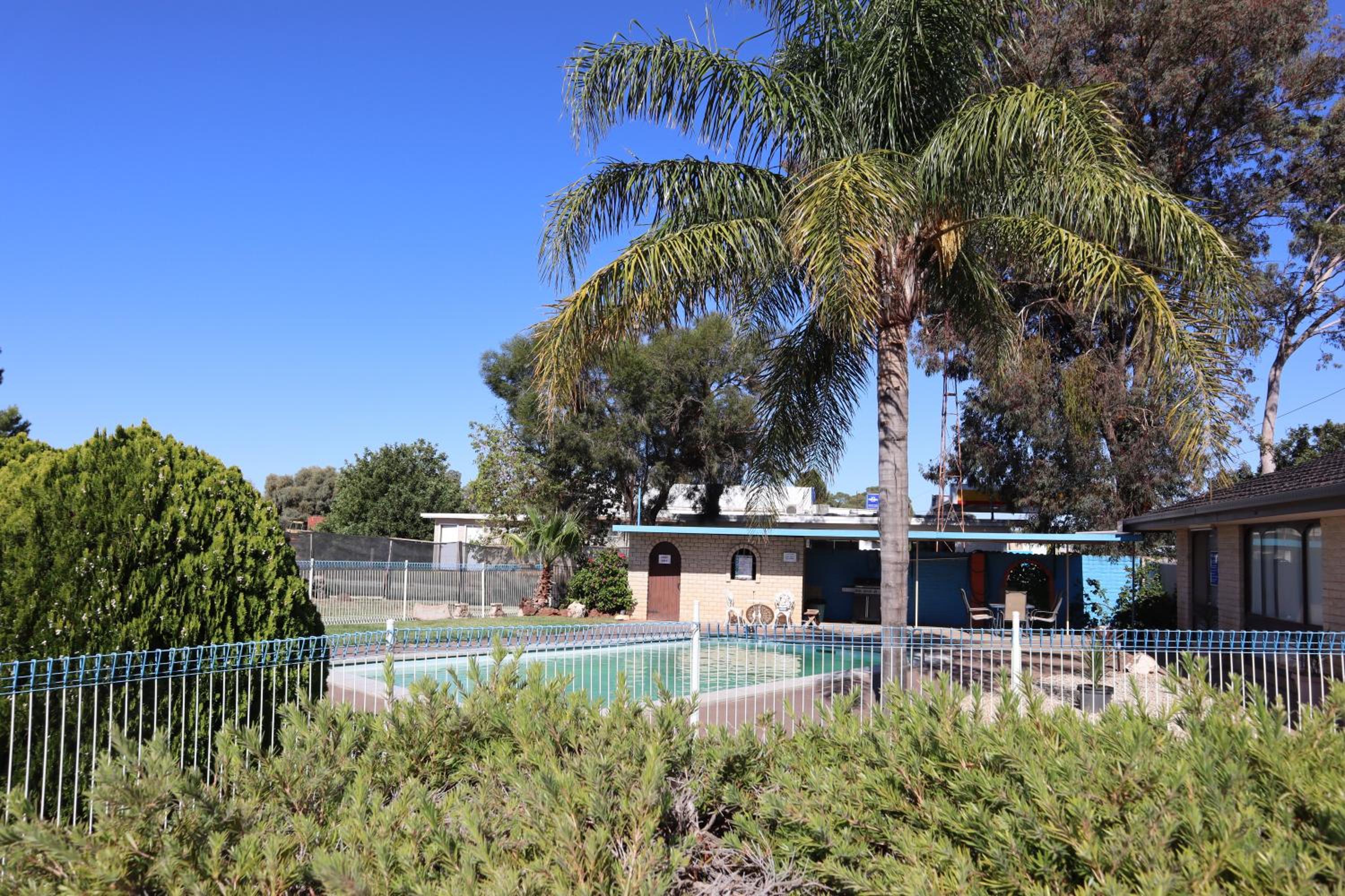 Capri Motel