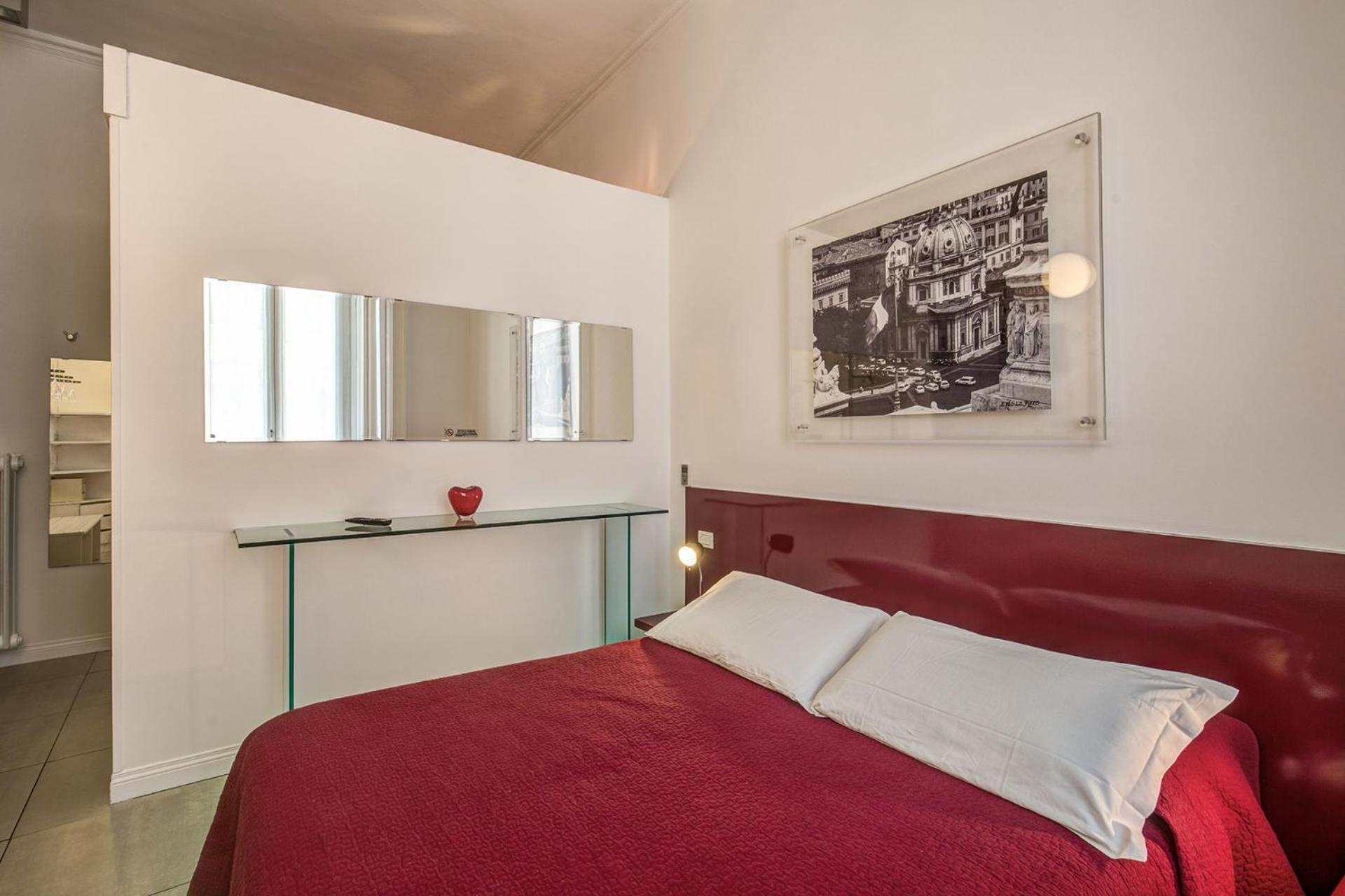 Enjoy apartment luxury in Rome