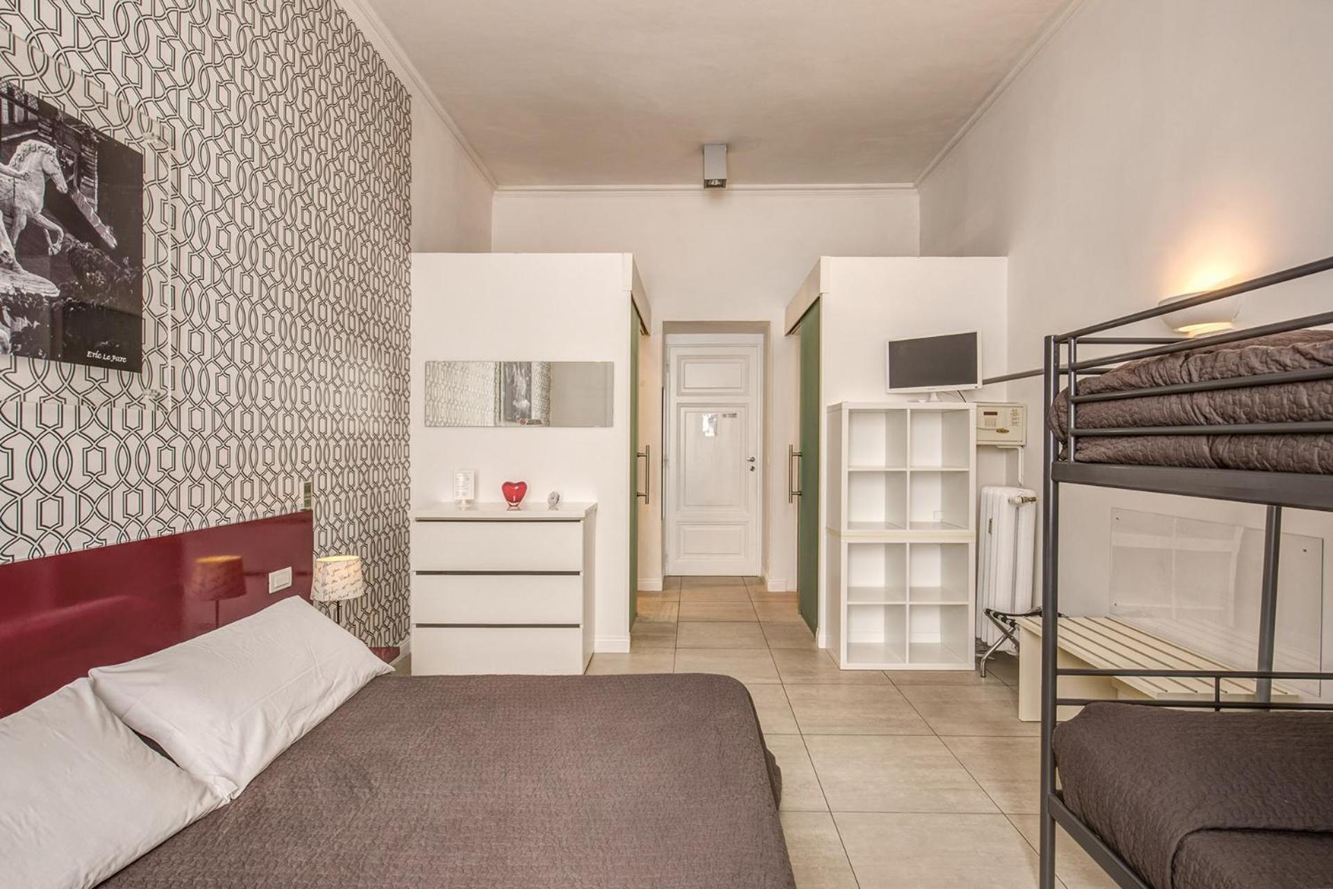 Enjoy apartment luxury in Rome
