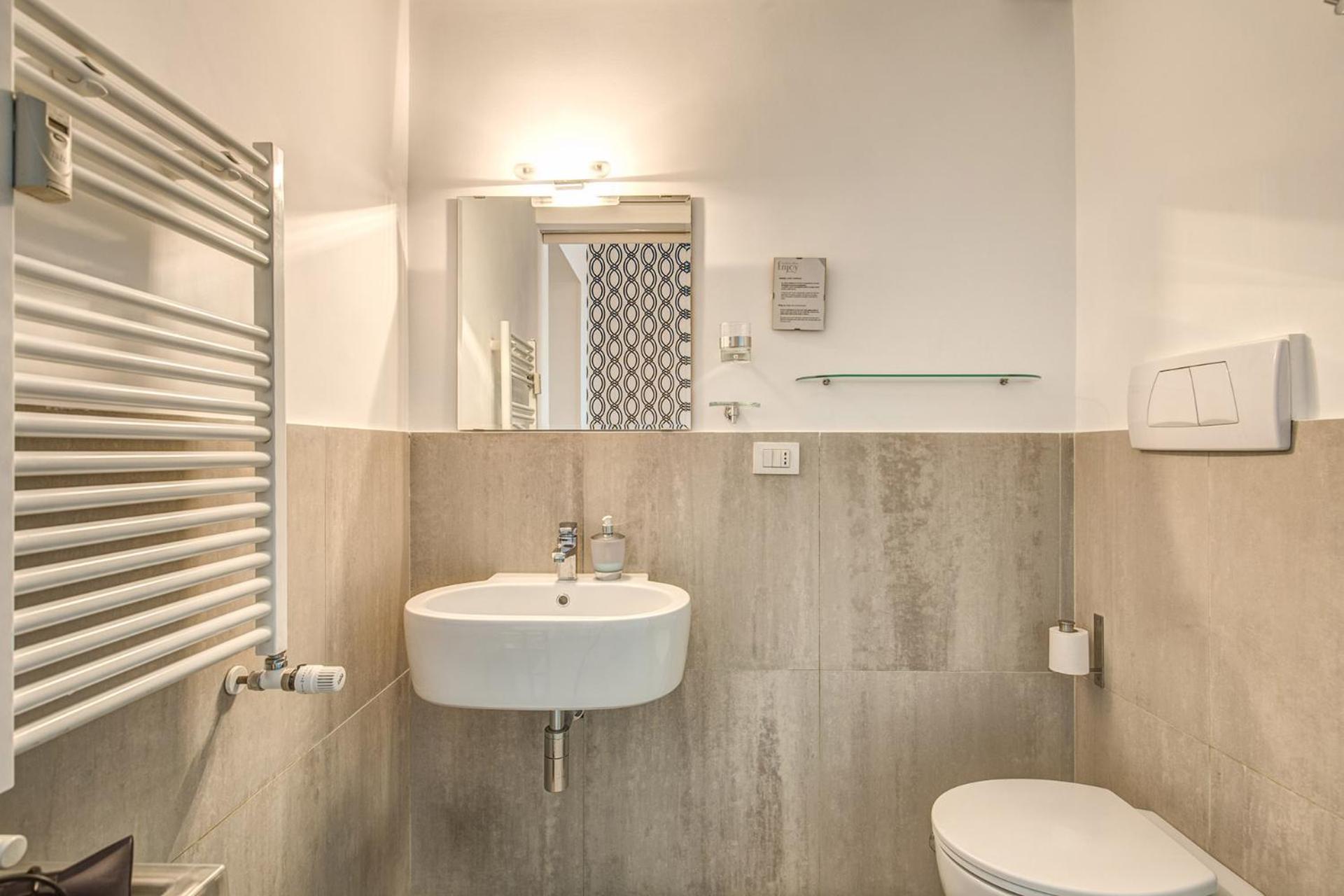 Enjoy apartment luxury in Rome