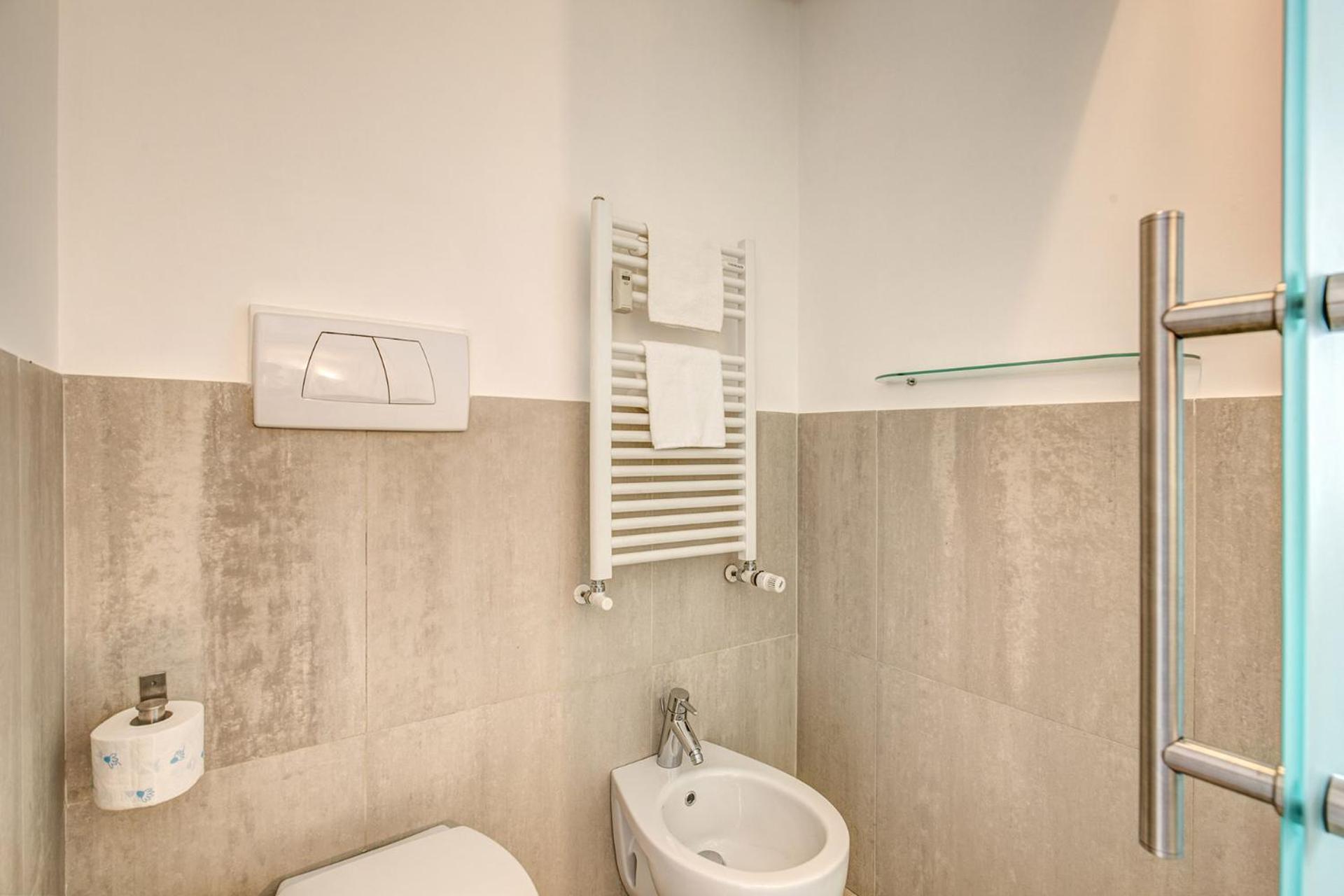 Enjoy apartment luxury in Rome