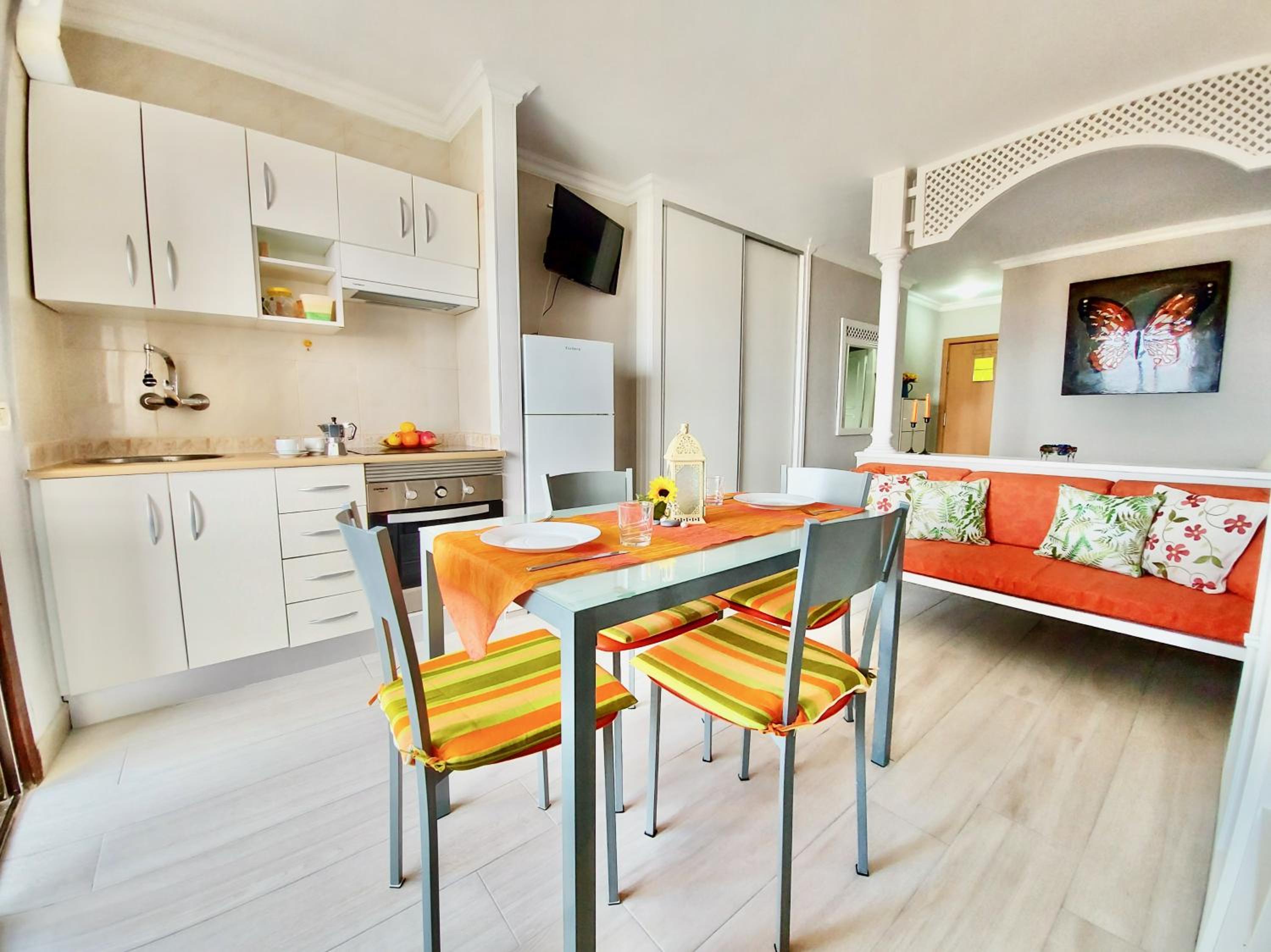Ocean and Sun Studio Apartment view 4