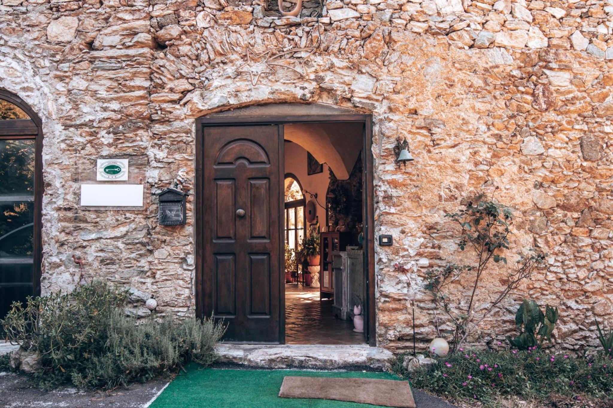 Le Petit Chateau view 4
