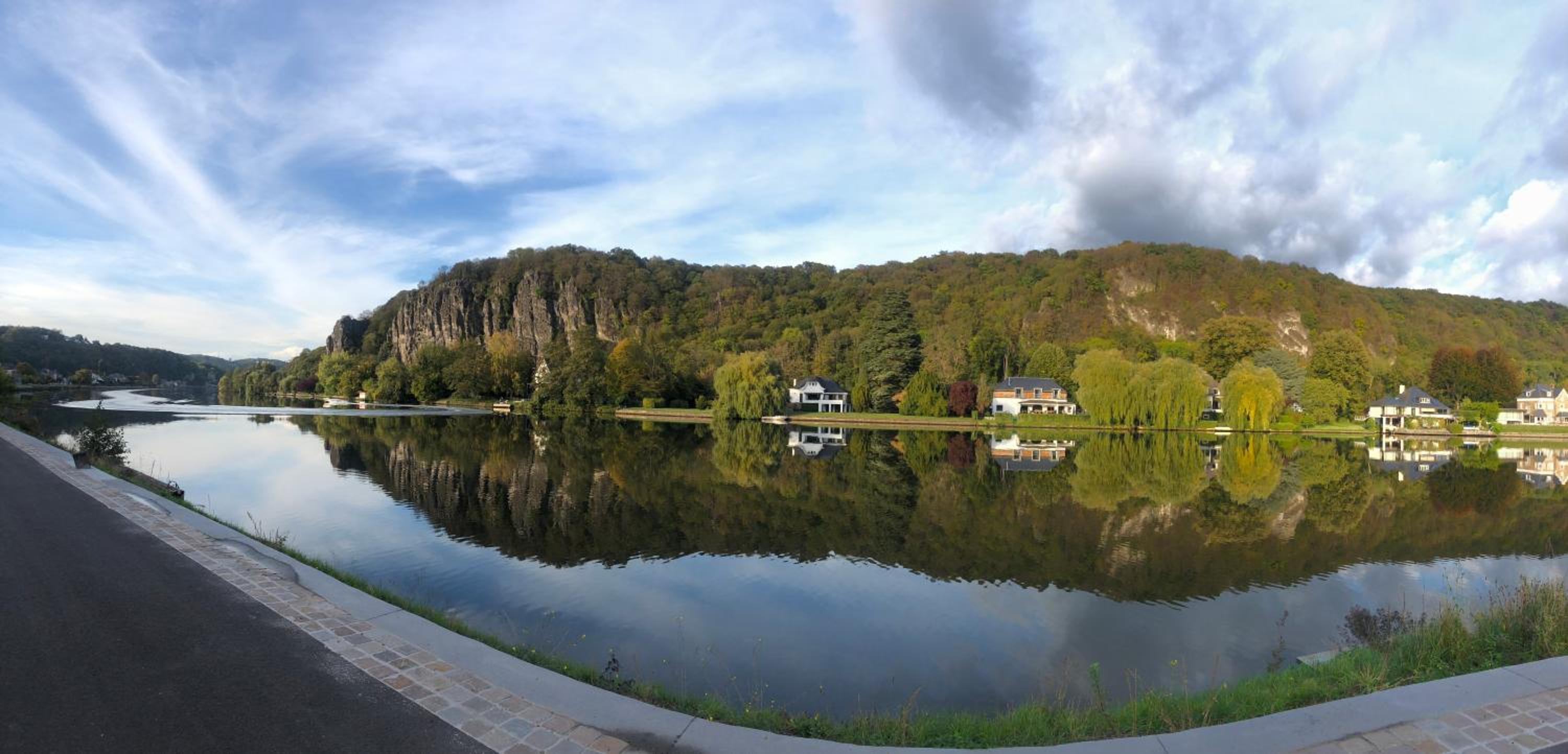 Mes Caprices B&B Villa Mosan Bord de Meuse