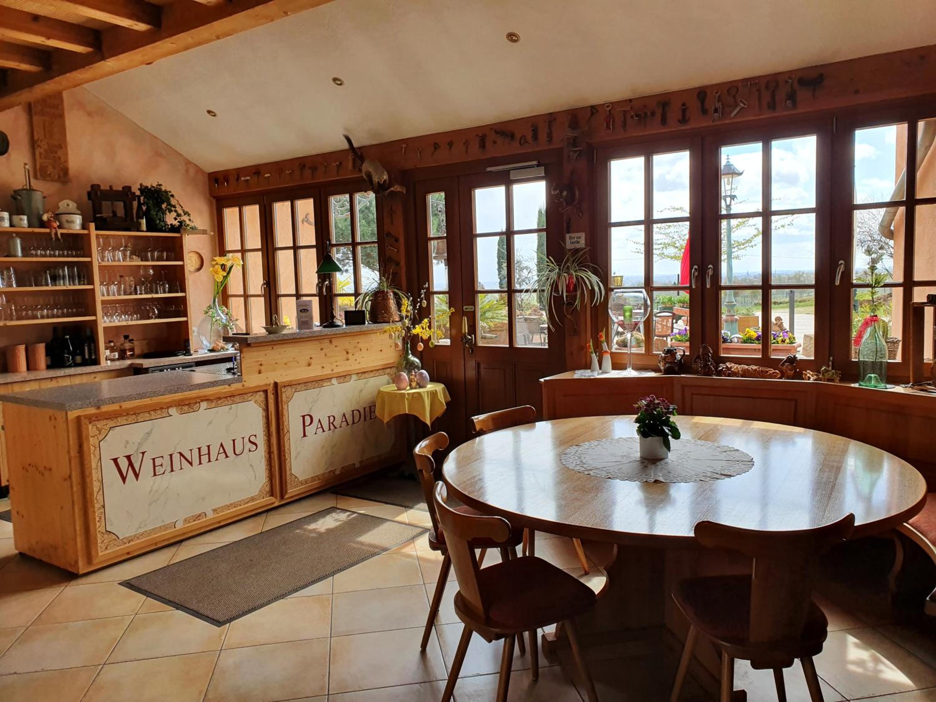 Weinhaus Paradies