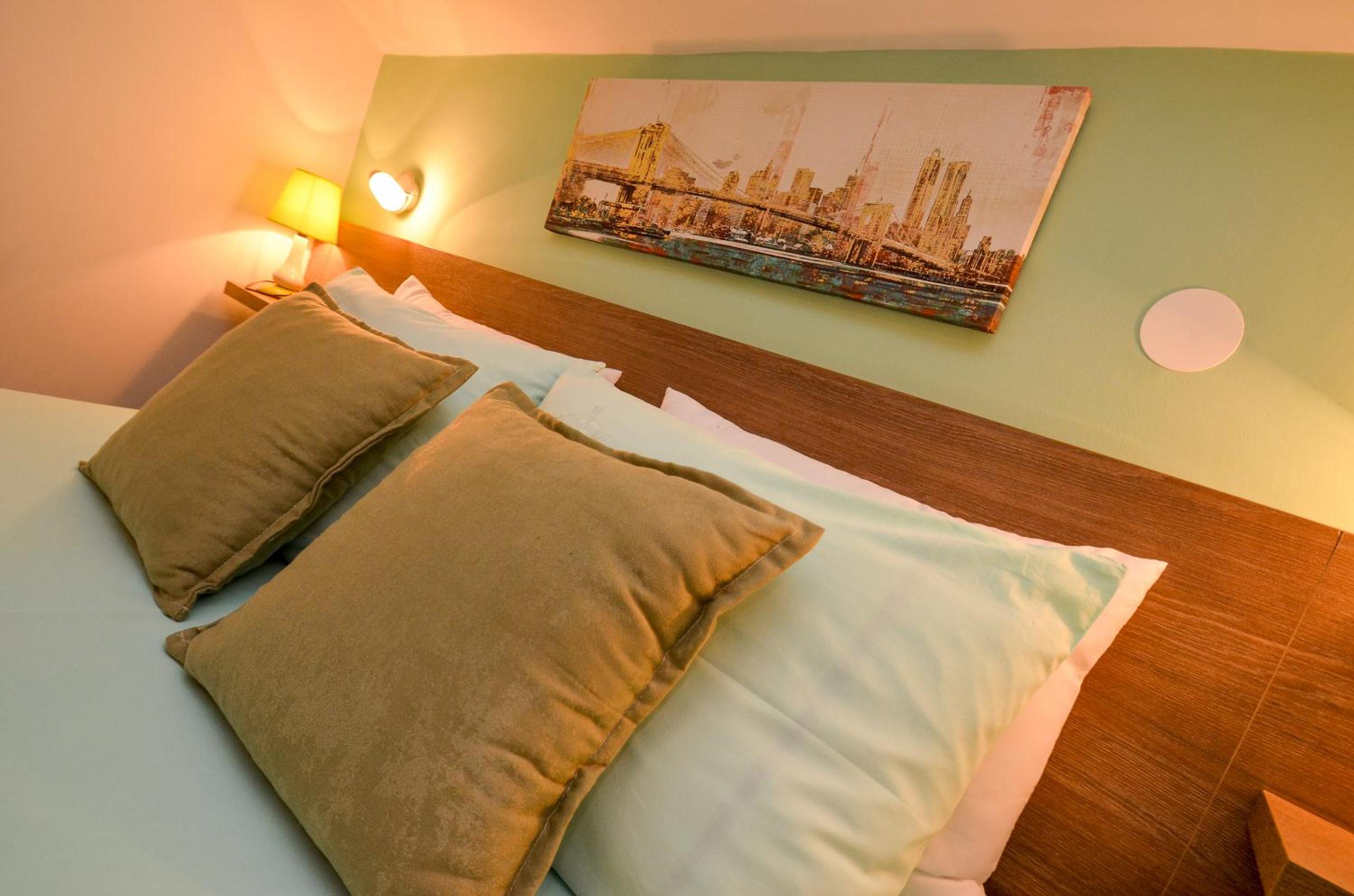 Apartment The Sea Coast view 4