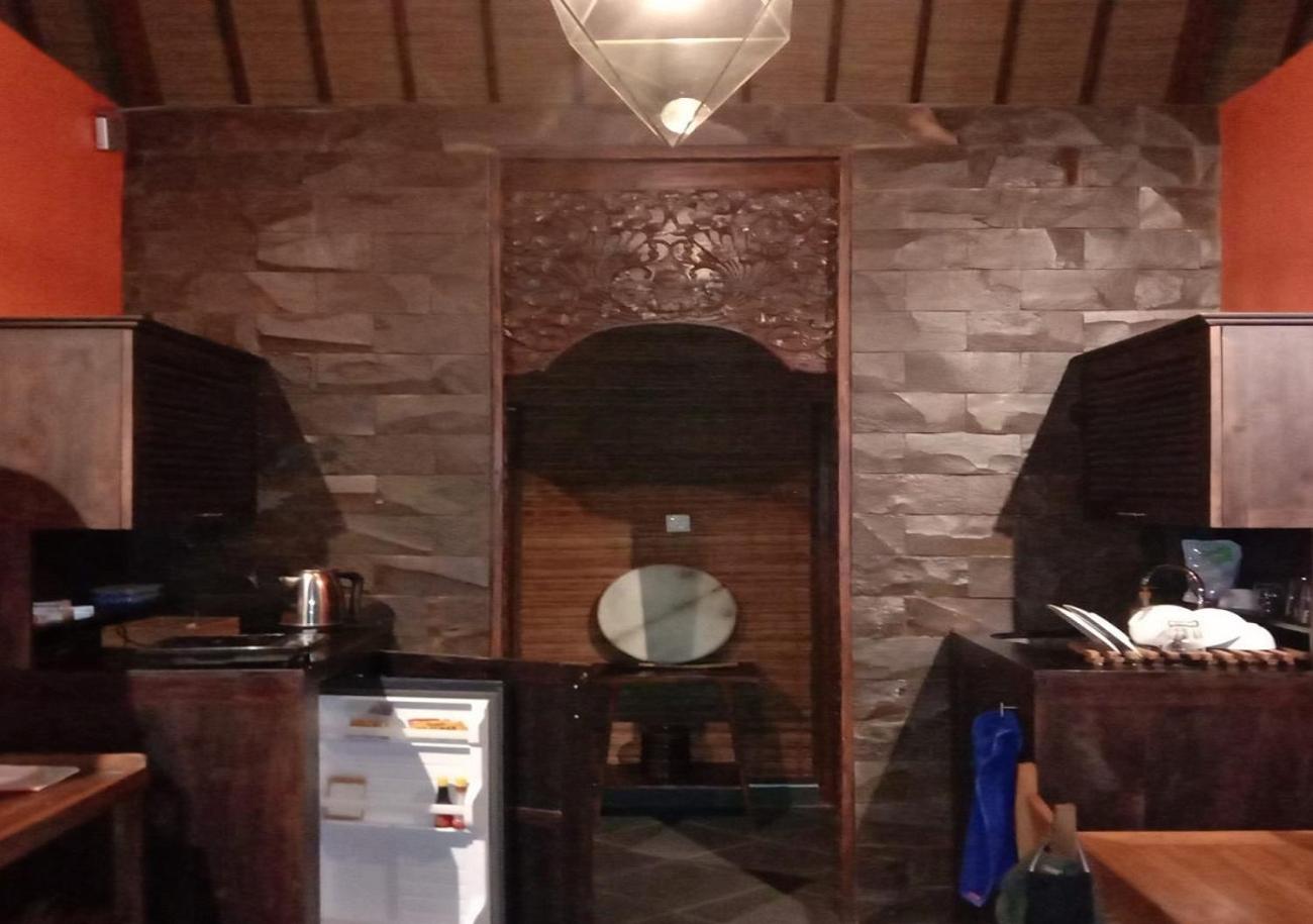 Frangipani Inn & Restaurant