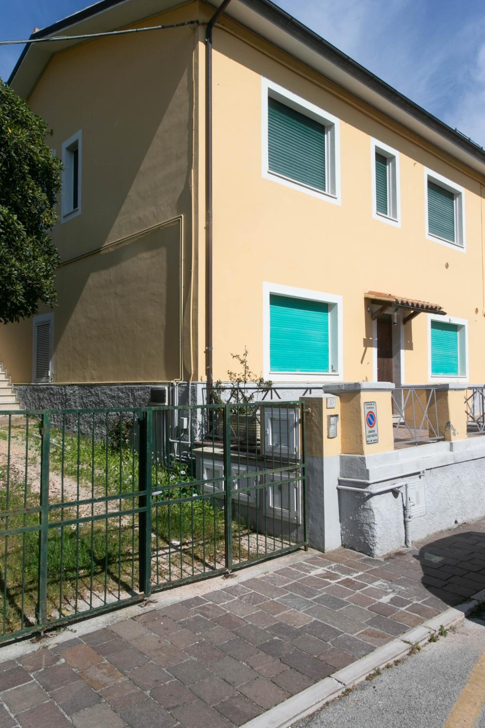 N151 - Numana, delizioso bilocale con portico view 2
